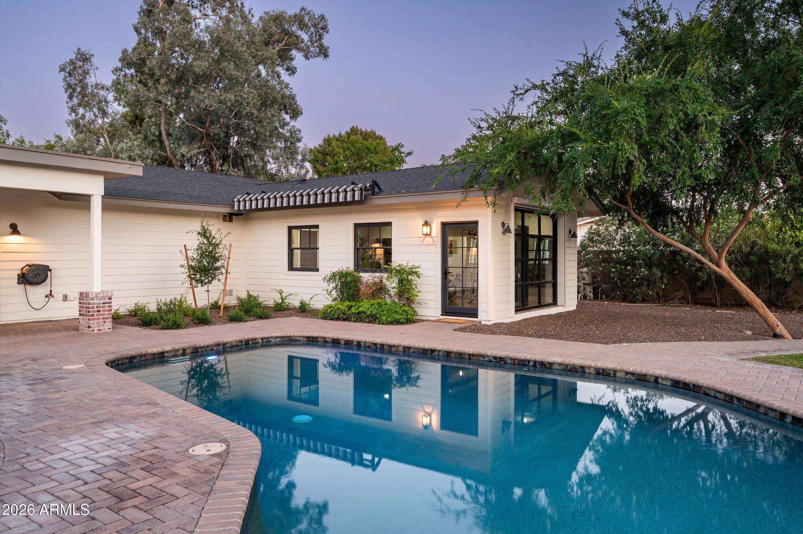 PARADISE VALLEY FARMS - Residential