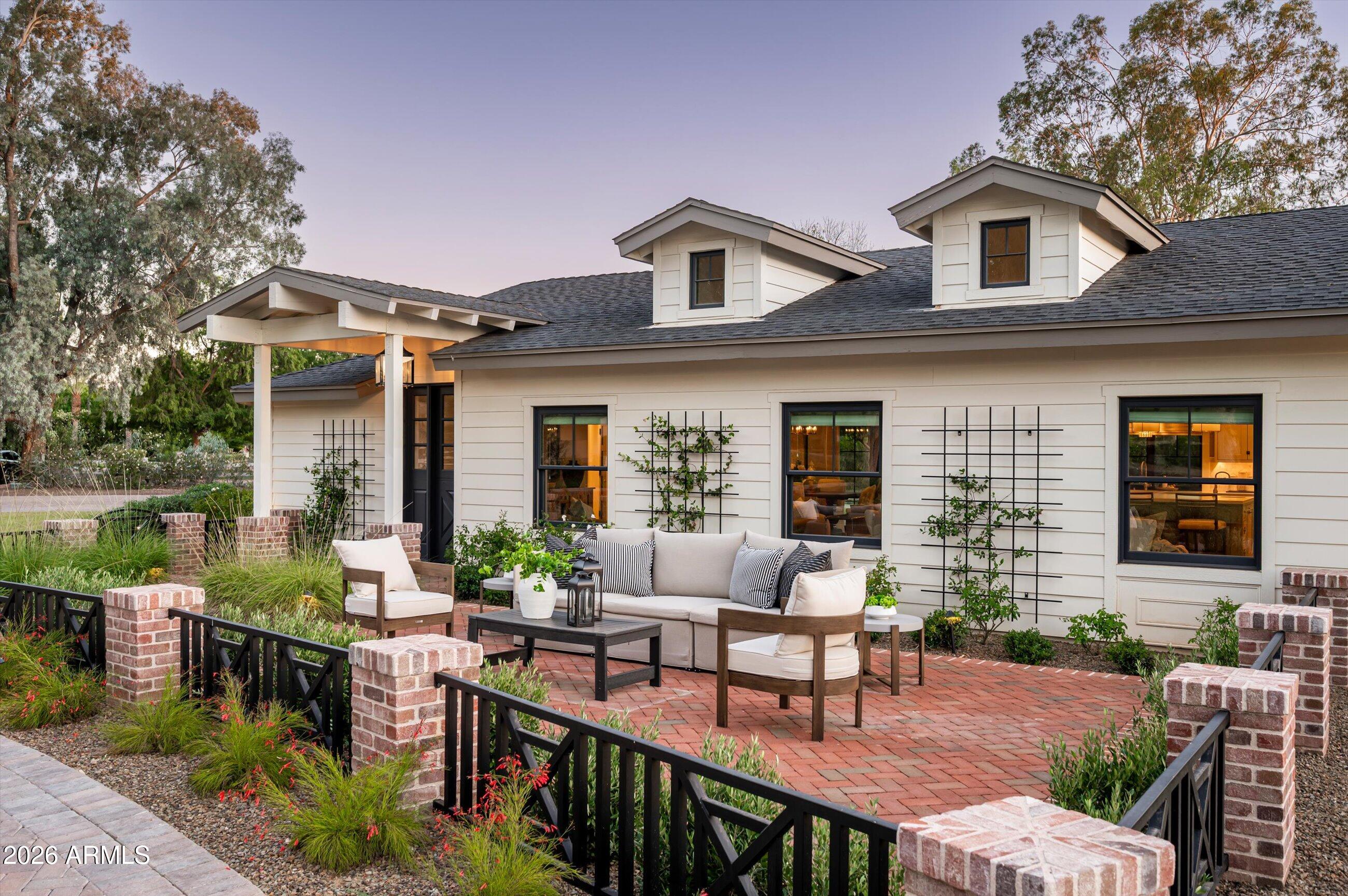 PARADISE VALLEY FARMS - Residential