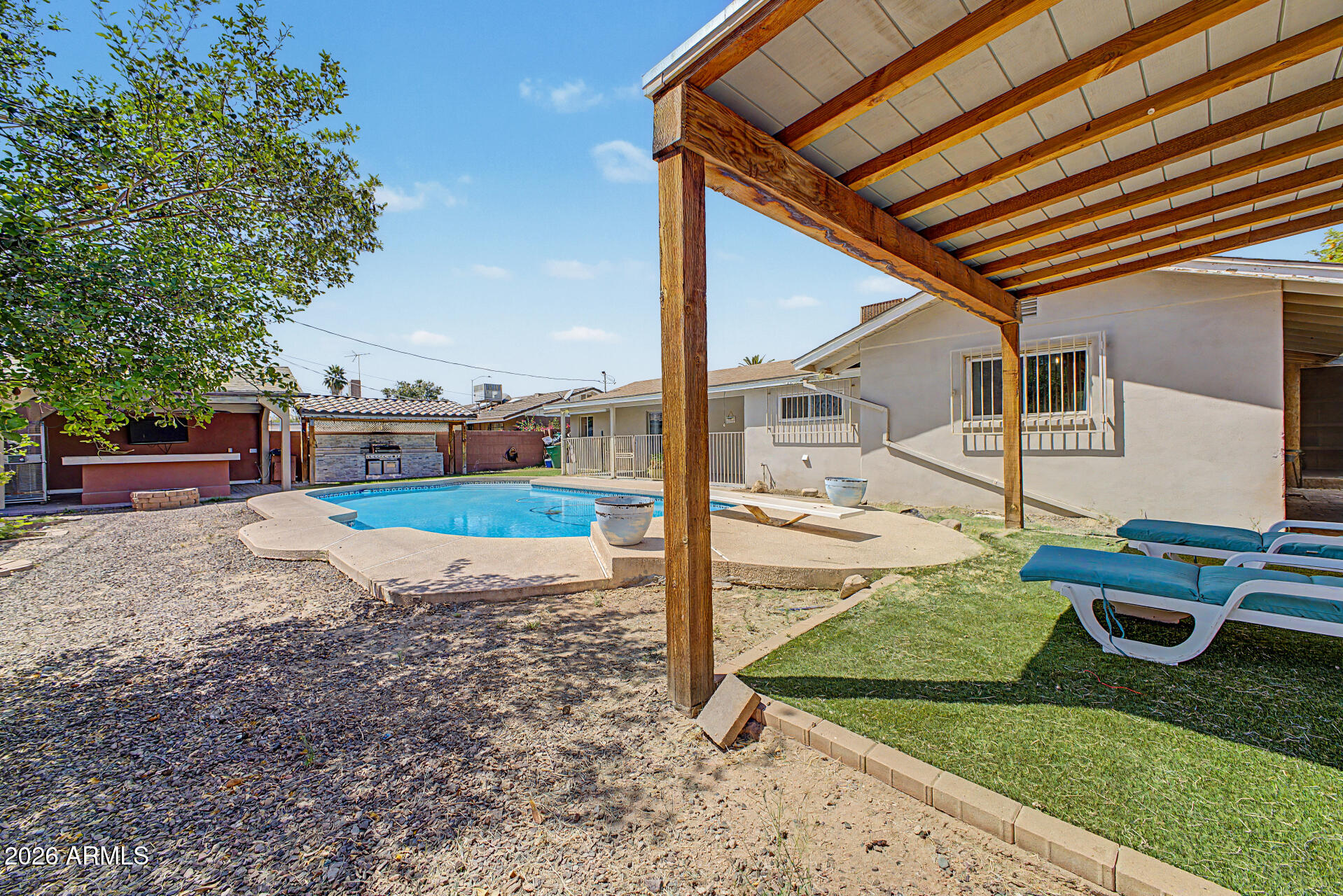 SUBURBAN GARDENS 1 - Residential