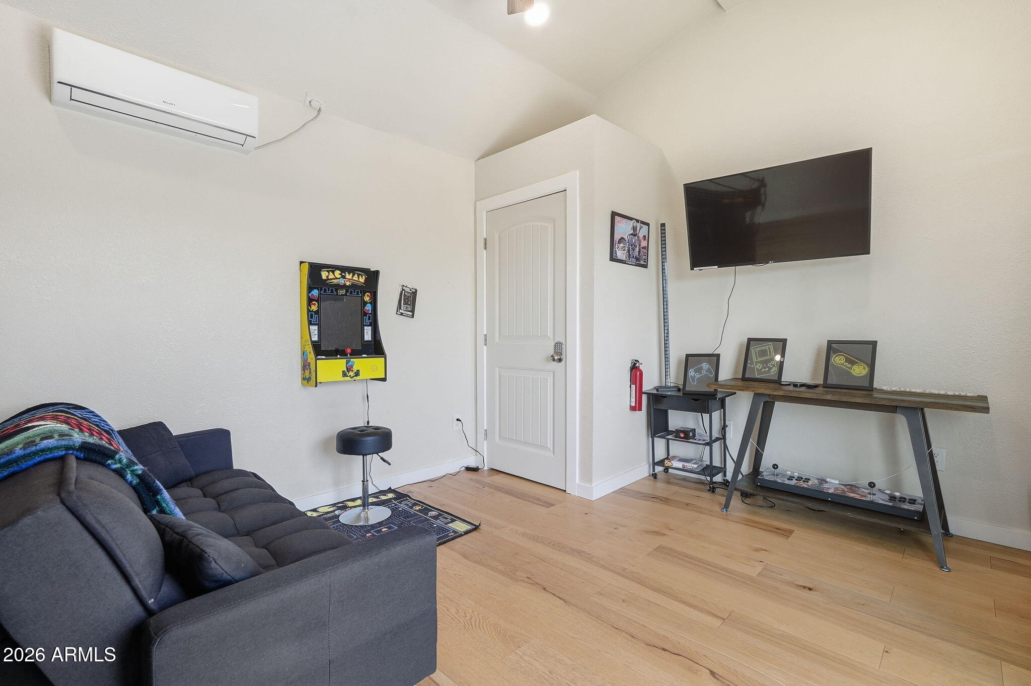 SIERRA VISTA DRIVE - Residential