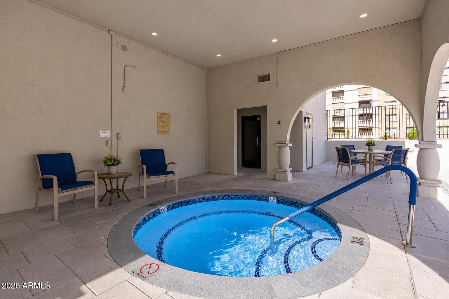 SCOTTSDALE SHADOWS - Residential