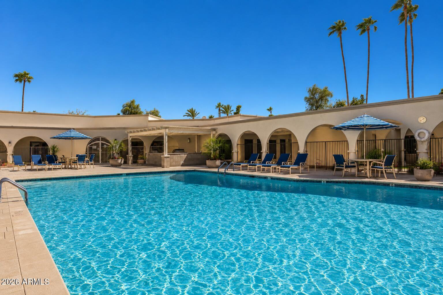 SCOTTSDALE SHADOWS - Residential
