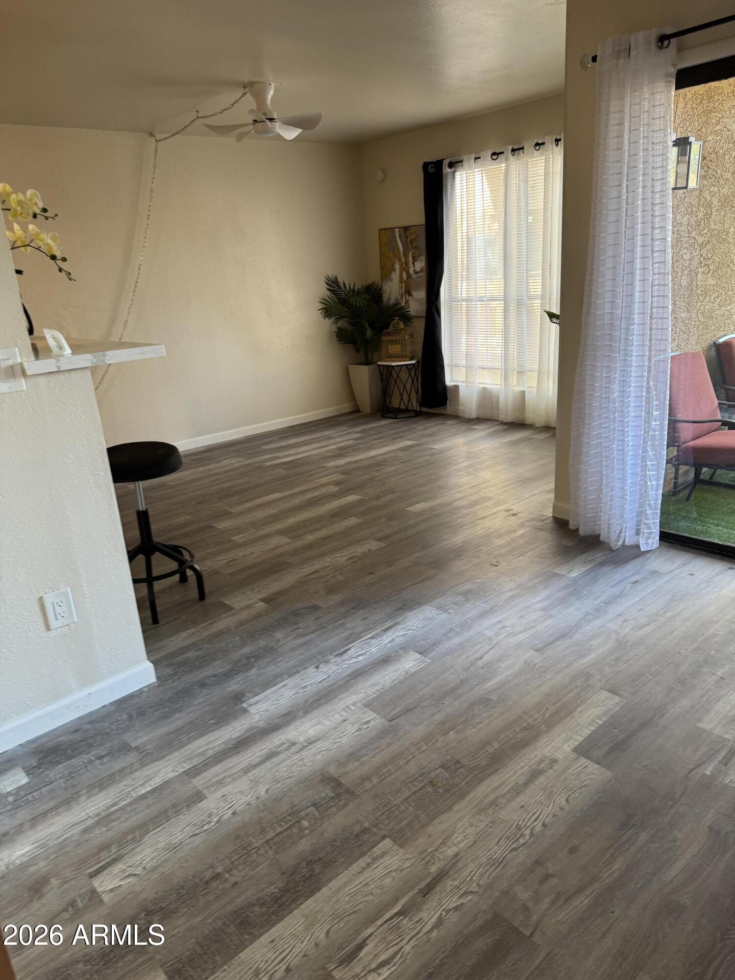 Charming studio condo in a great Phoenix location.  466 sq ft unit features an open floor plan with natural light and a private balcony. Perfect as a starter home, rental, or low-maintenance living. Conveniently located near shopping, dining, and freeway access. Community offers pool, spa, and laundry facilities.