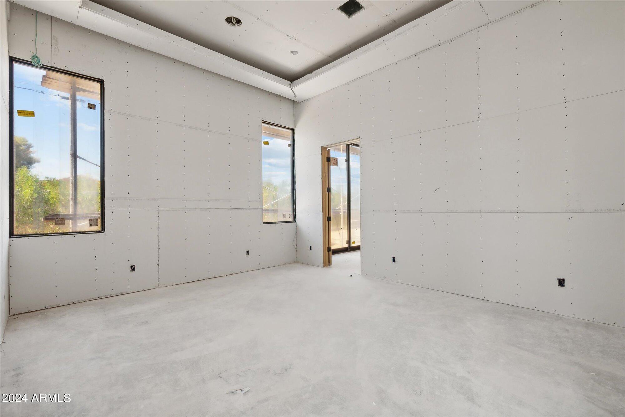 DESERT ESTATES UNIT 1 LOT 4 MLD - Residential