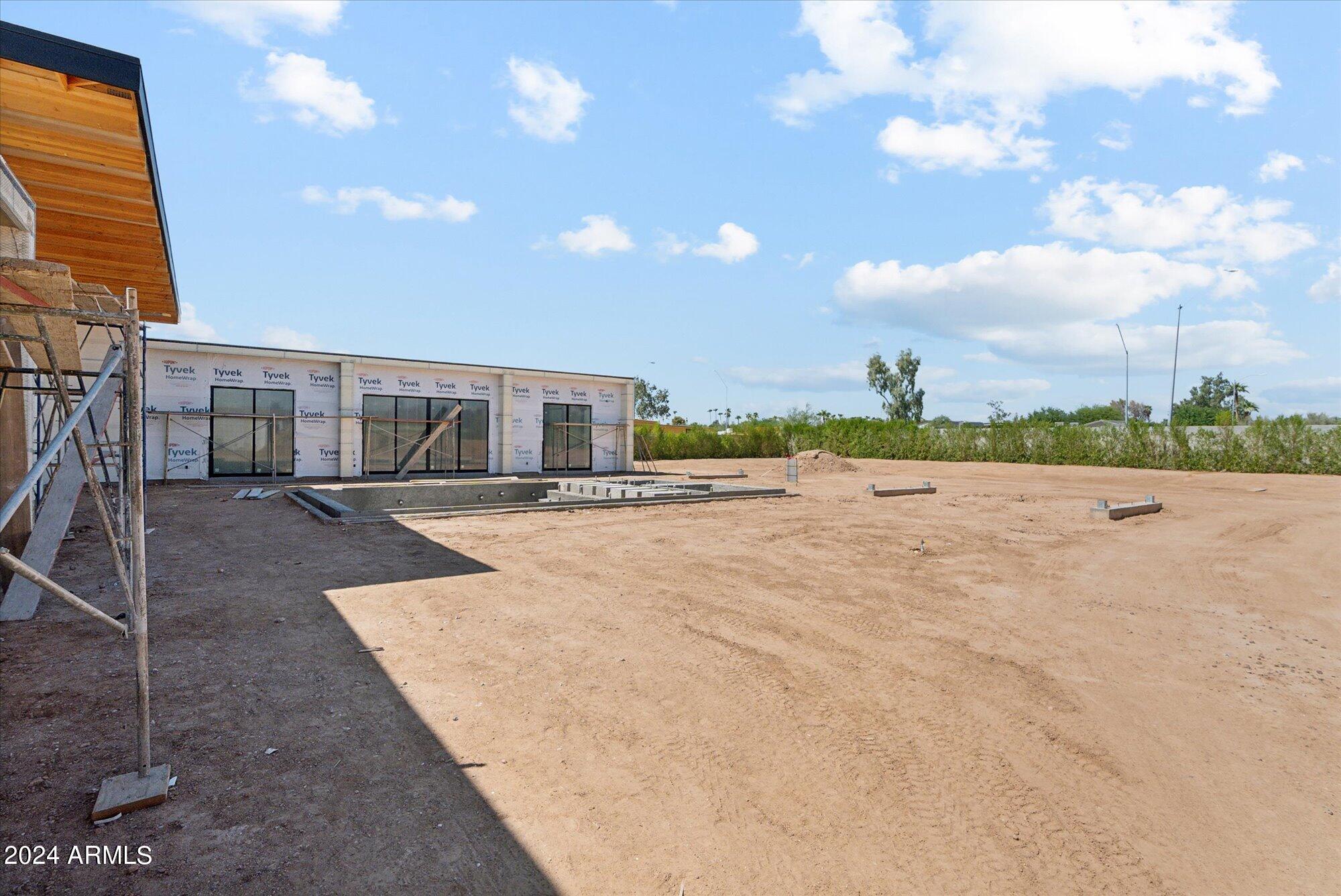DESERT ESTATES UNIT 1 LOT 4 MLD - Residential