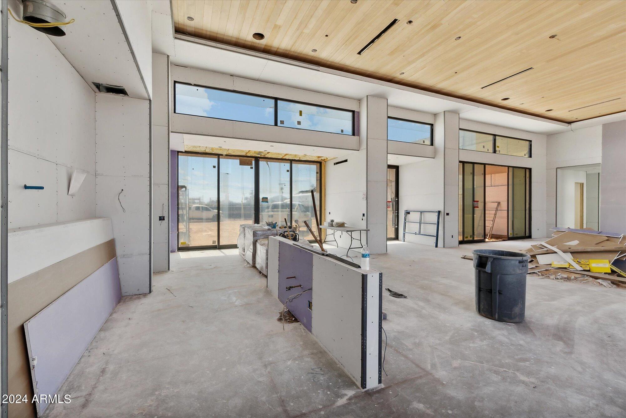 DESERT ESTATES UNIT 1 LOT 4 MLD - Residential