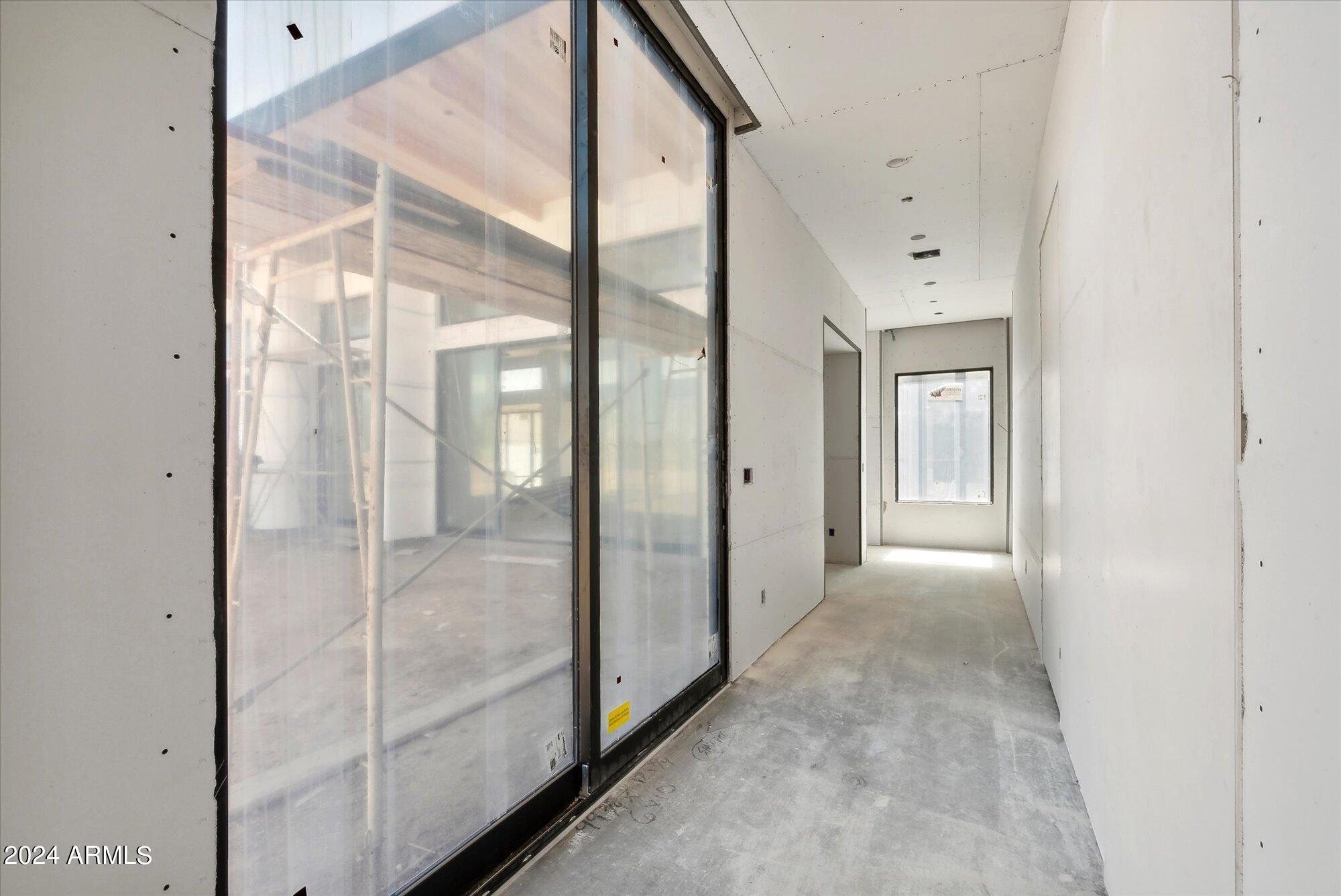 DESERT ESTATES UNIT 1 LOT 4 MLD - Residential