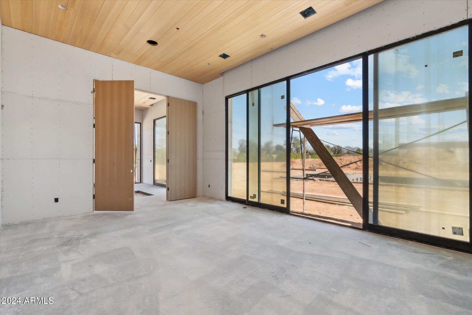 DESERT ESTATES UNIT 1 LOT 4 MLD - Residential