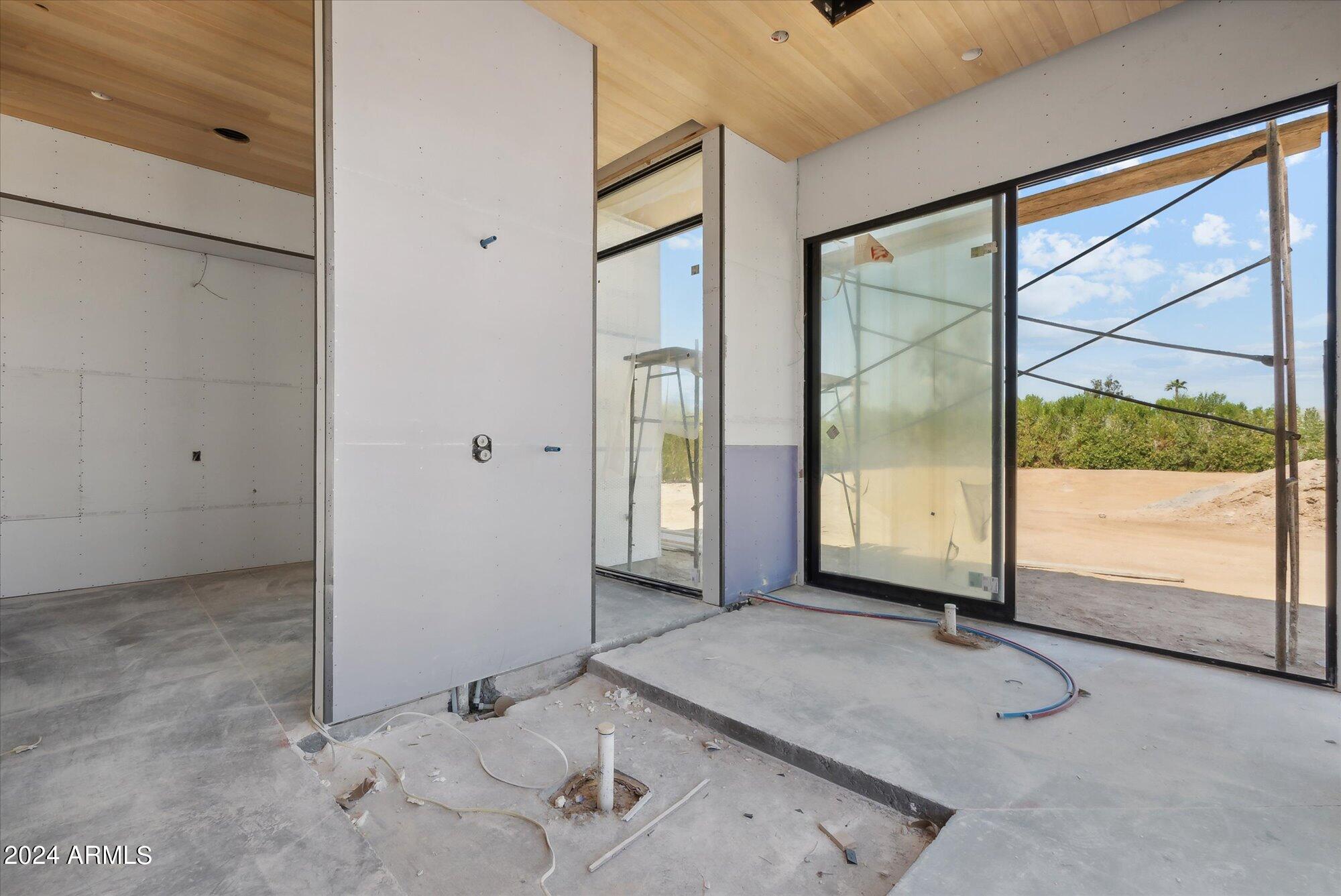 DESERT ESTATES UNIT 1 LOT 4 MLD - Residential