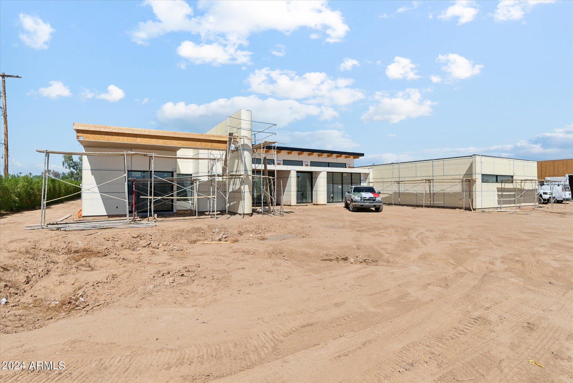 DESERT ESTATES UNIT 1 LOT 4 MLD - Residential