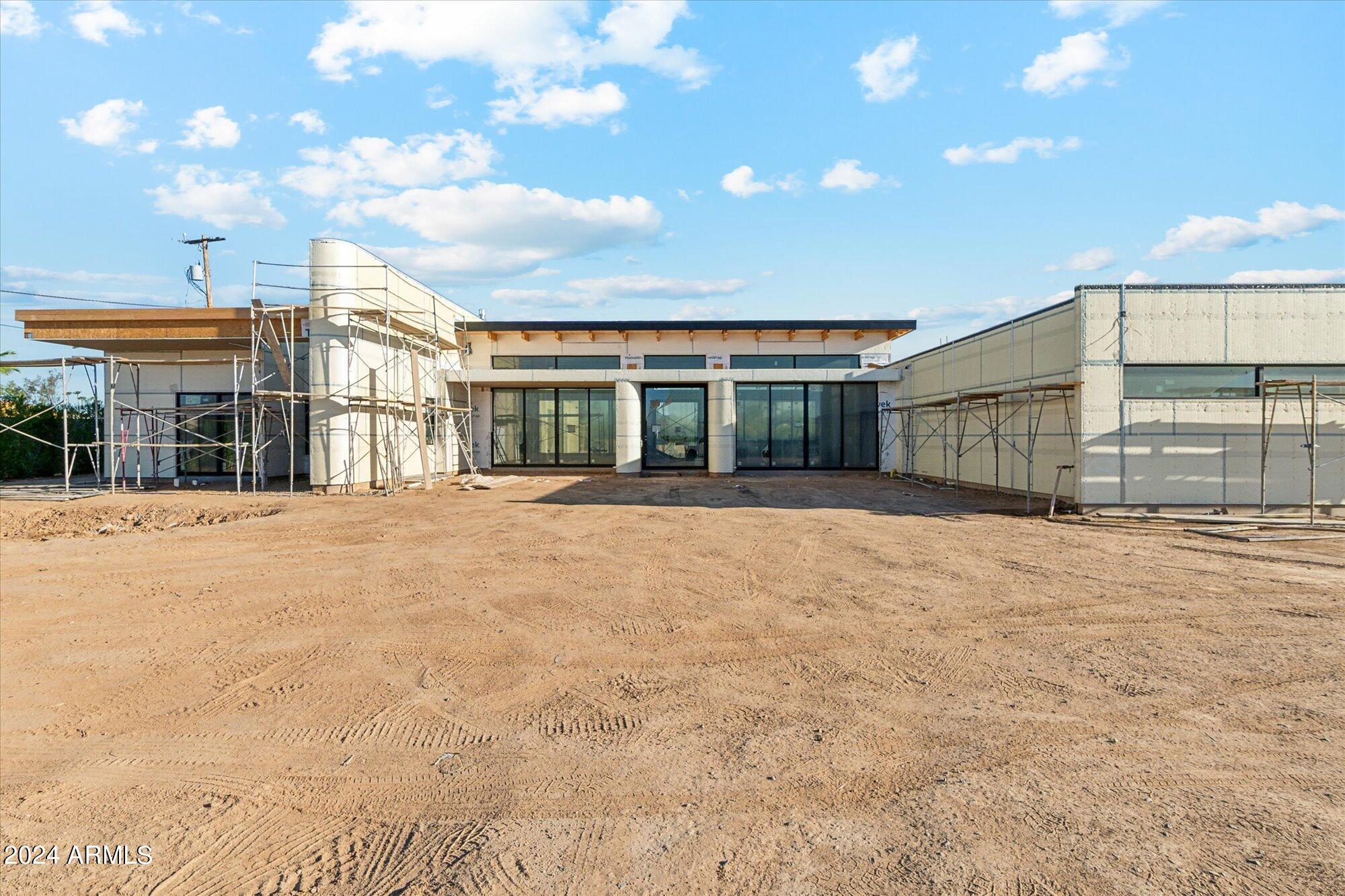 DESERT ESTATES UNIT 1 LOT 4 MLD - Residential