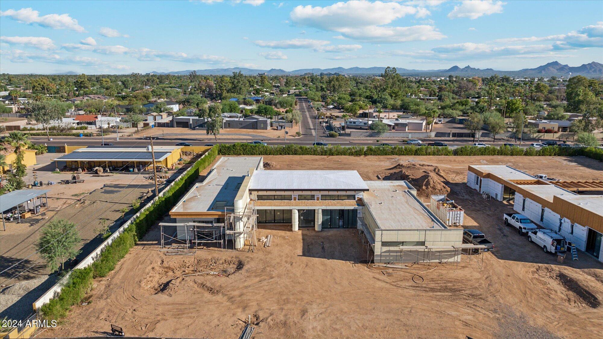 DESERT ESTATES UNIT 1 LOT 4 MLD - Residential