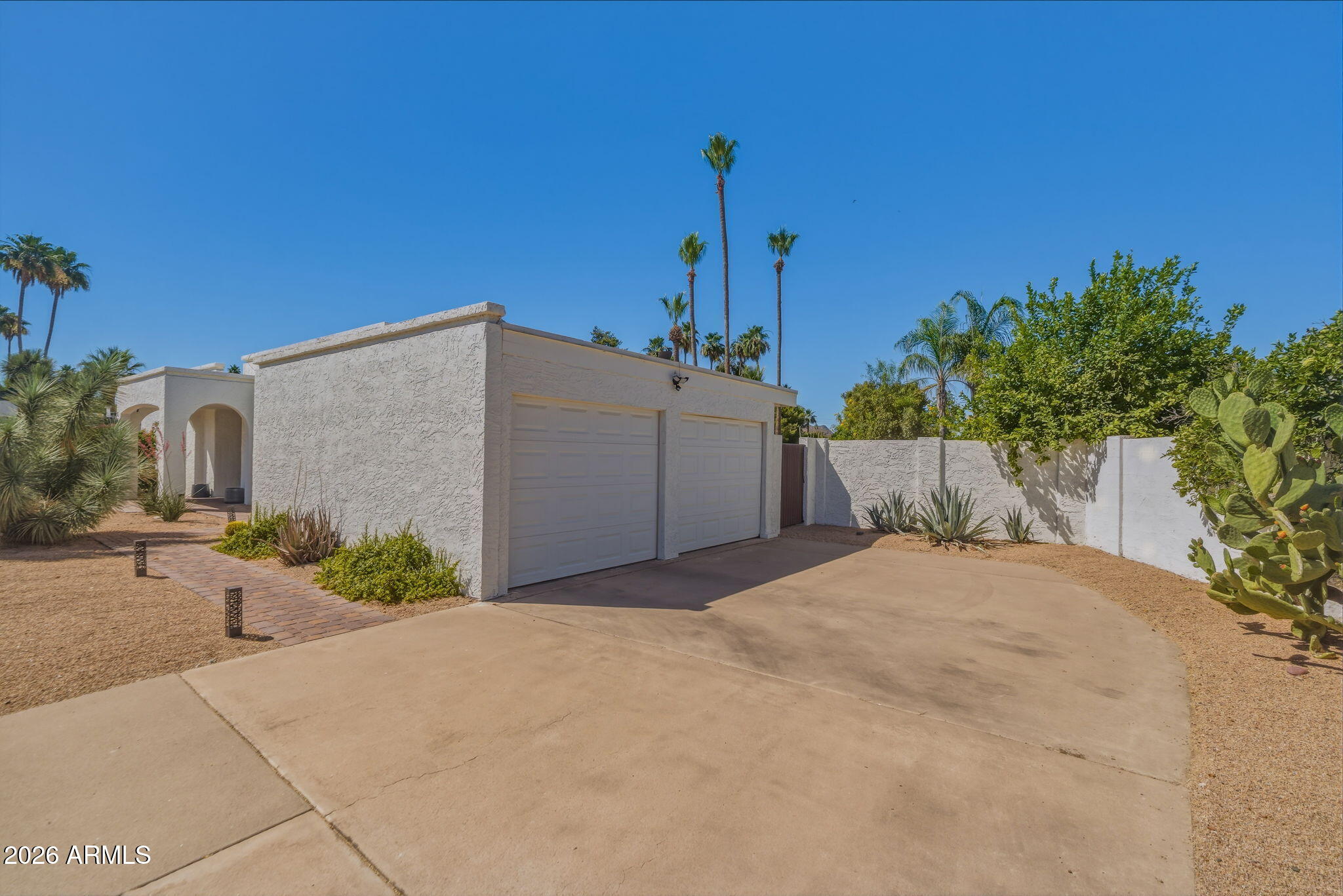 DESERT GARDENS - Residential