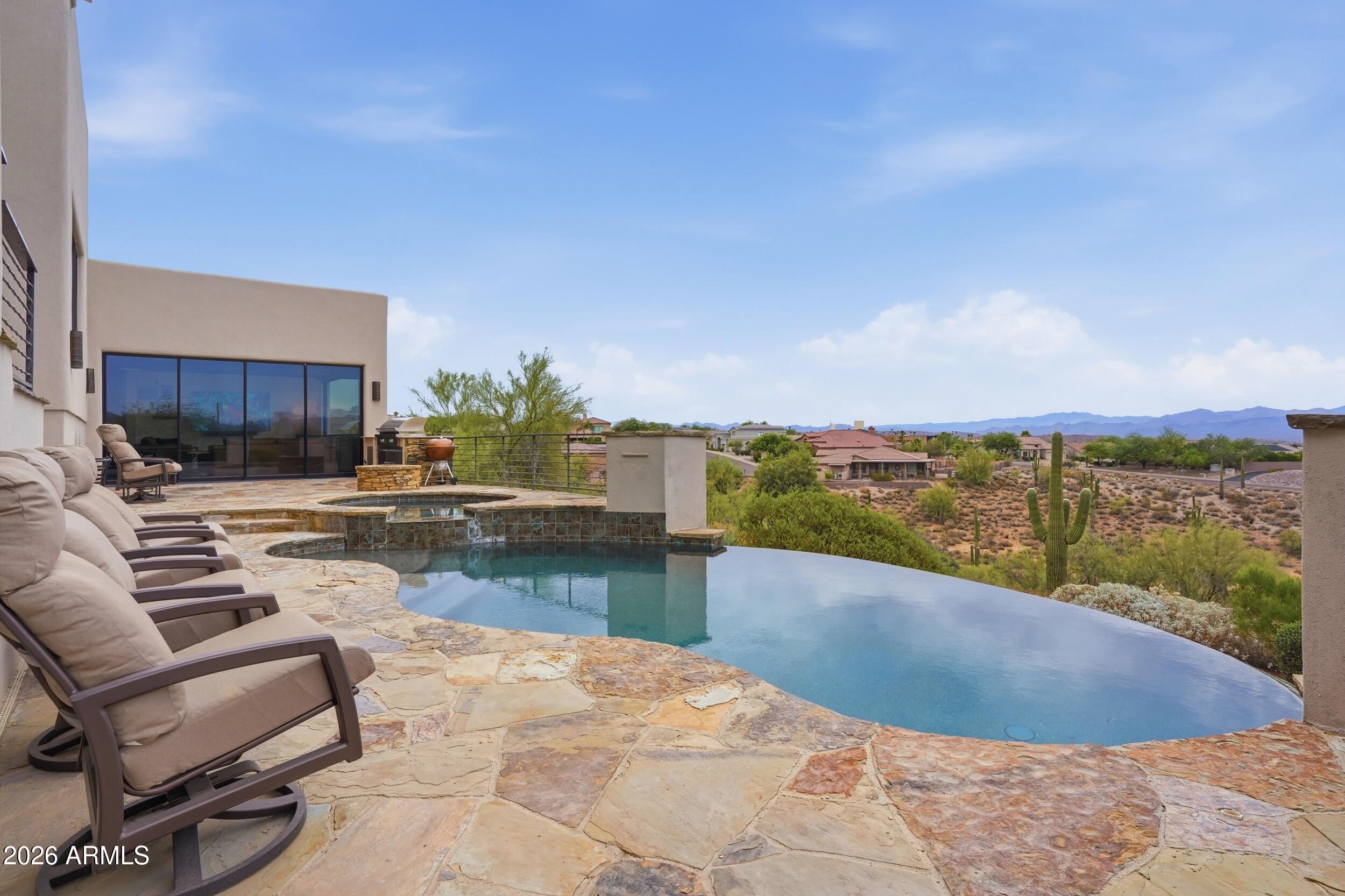 CUESTA ACRES - Residential