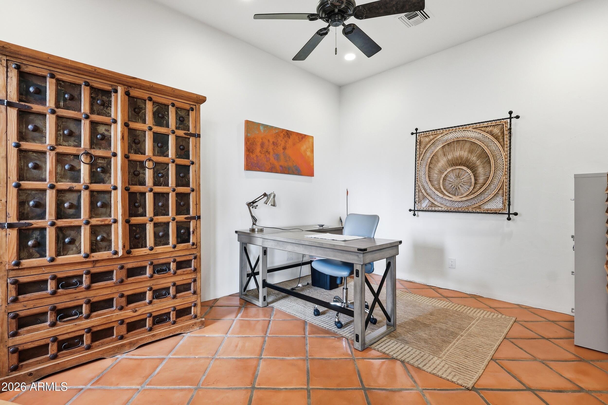 CUESTA ACRES - Residential