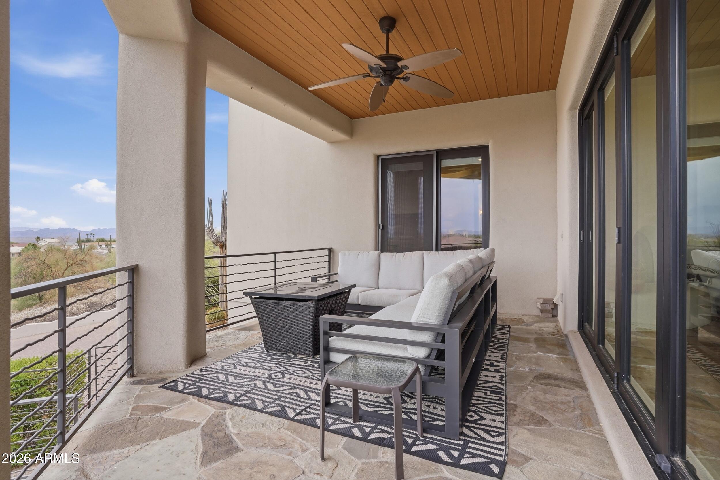CUESTA ACRES - Residential