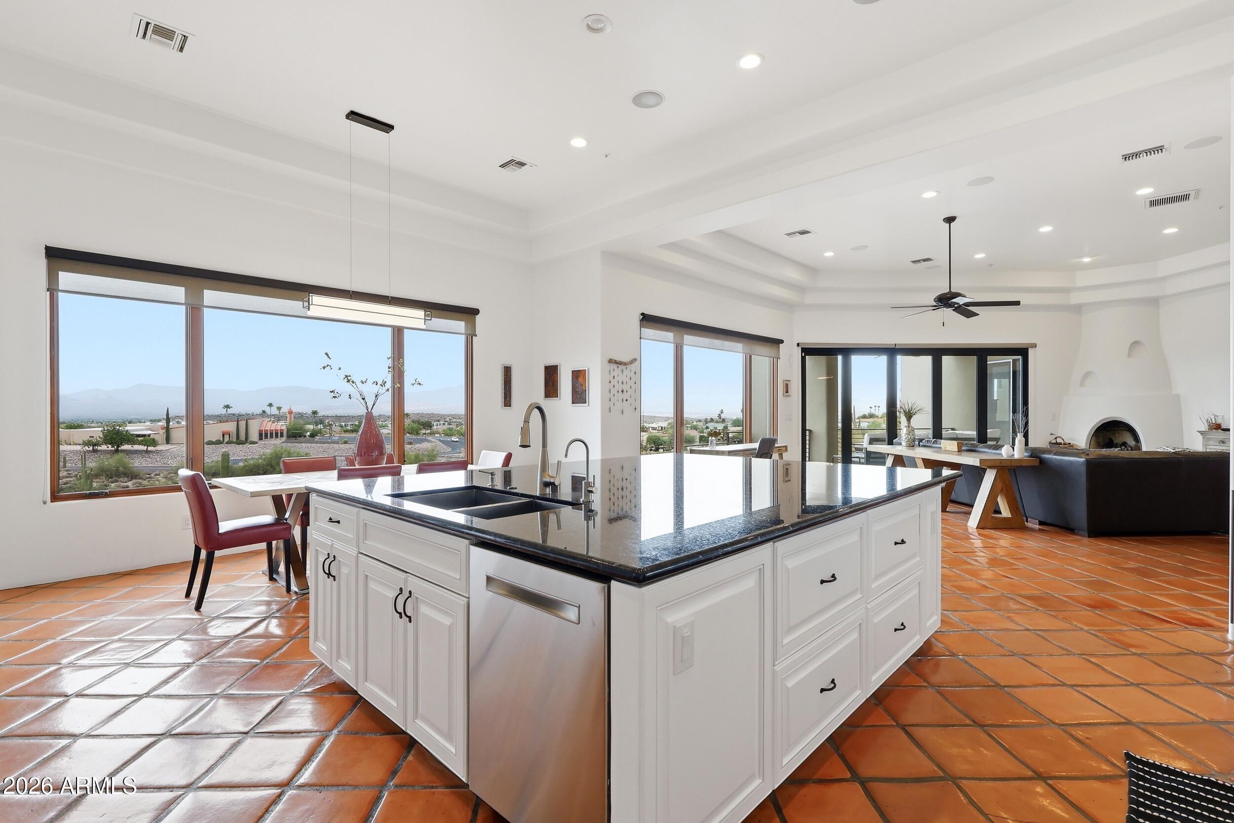 CUESTA ACRES - Residential