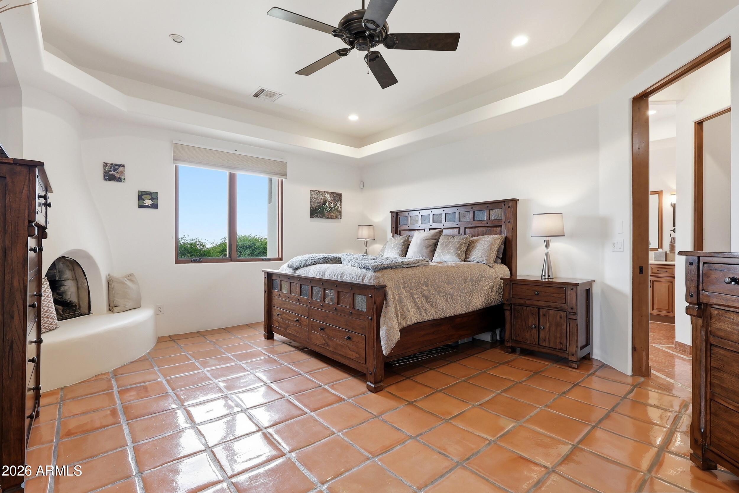 CUESTA ACRES - Residential