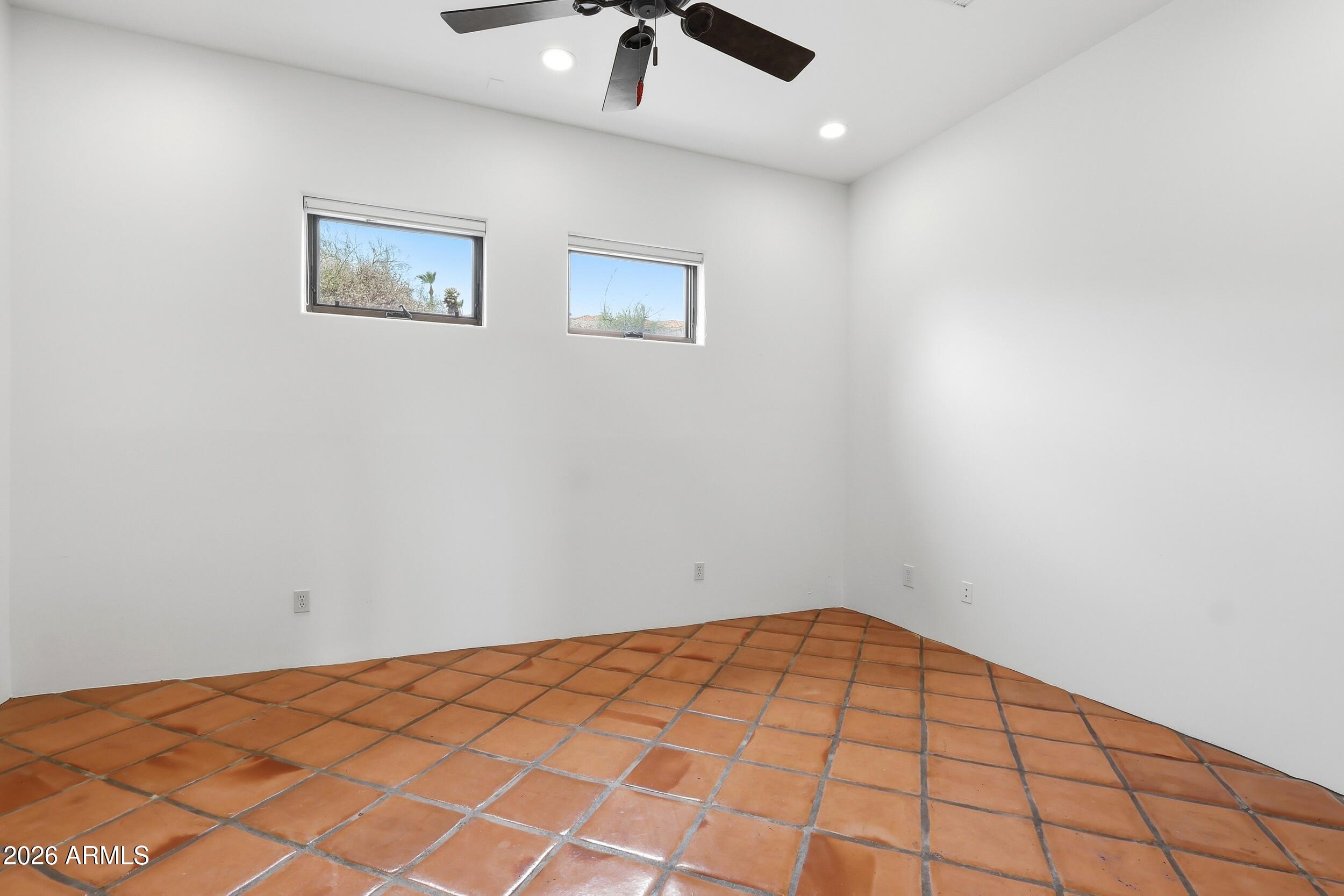 CUESTA ACRES - Residential