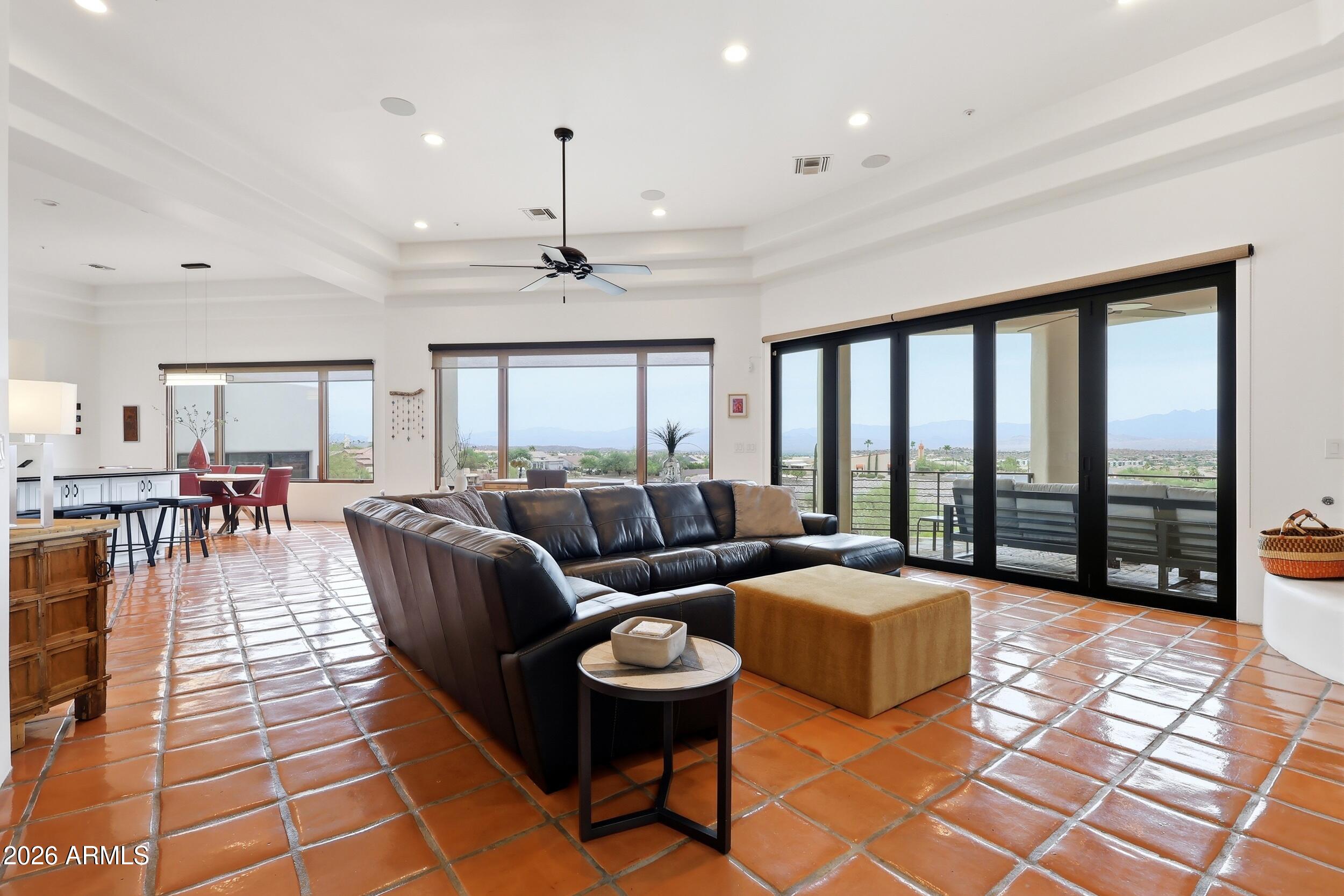 CUESTA ACRES - Residential