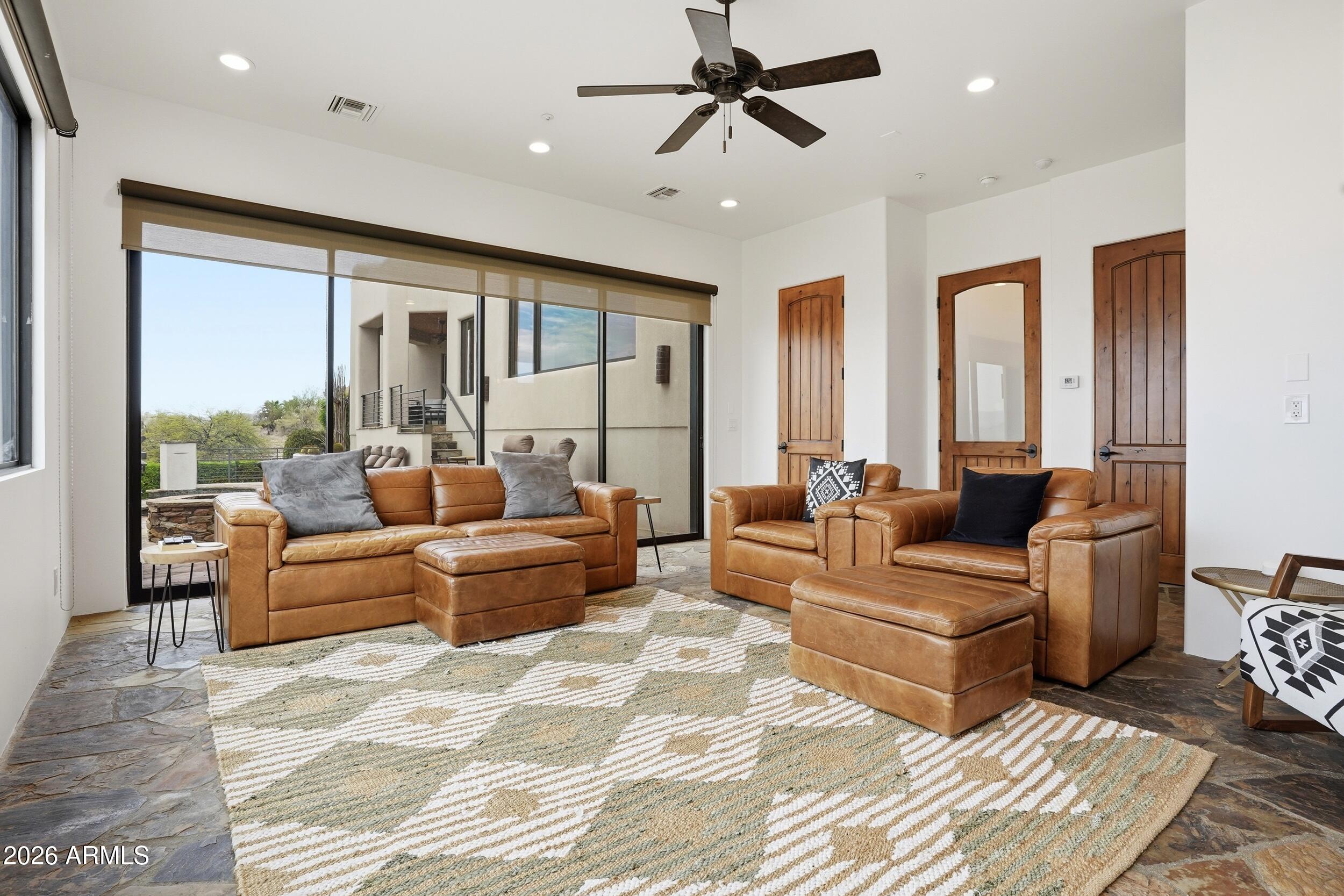 CUESTA ACRES - Residential