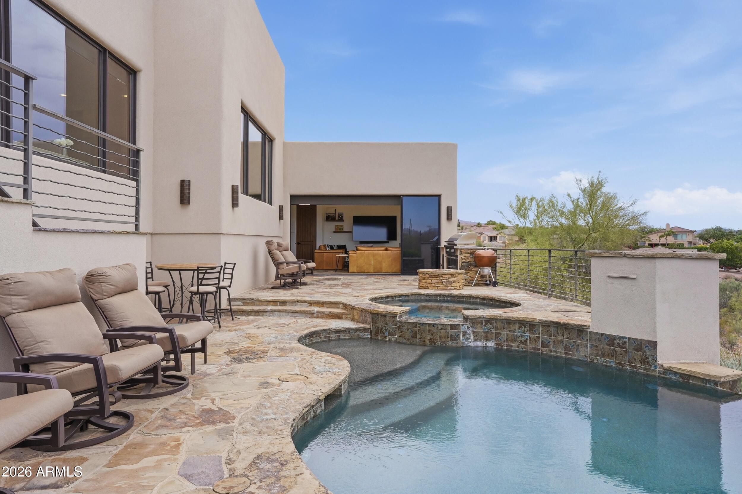 CUESTA ACRES - Residential