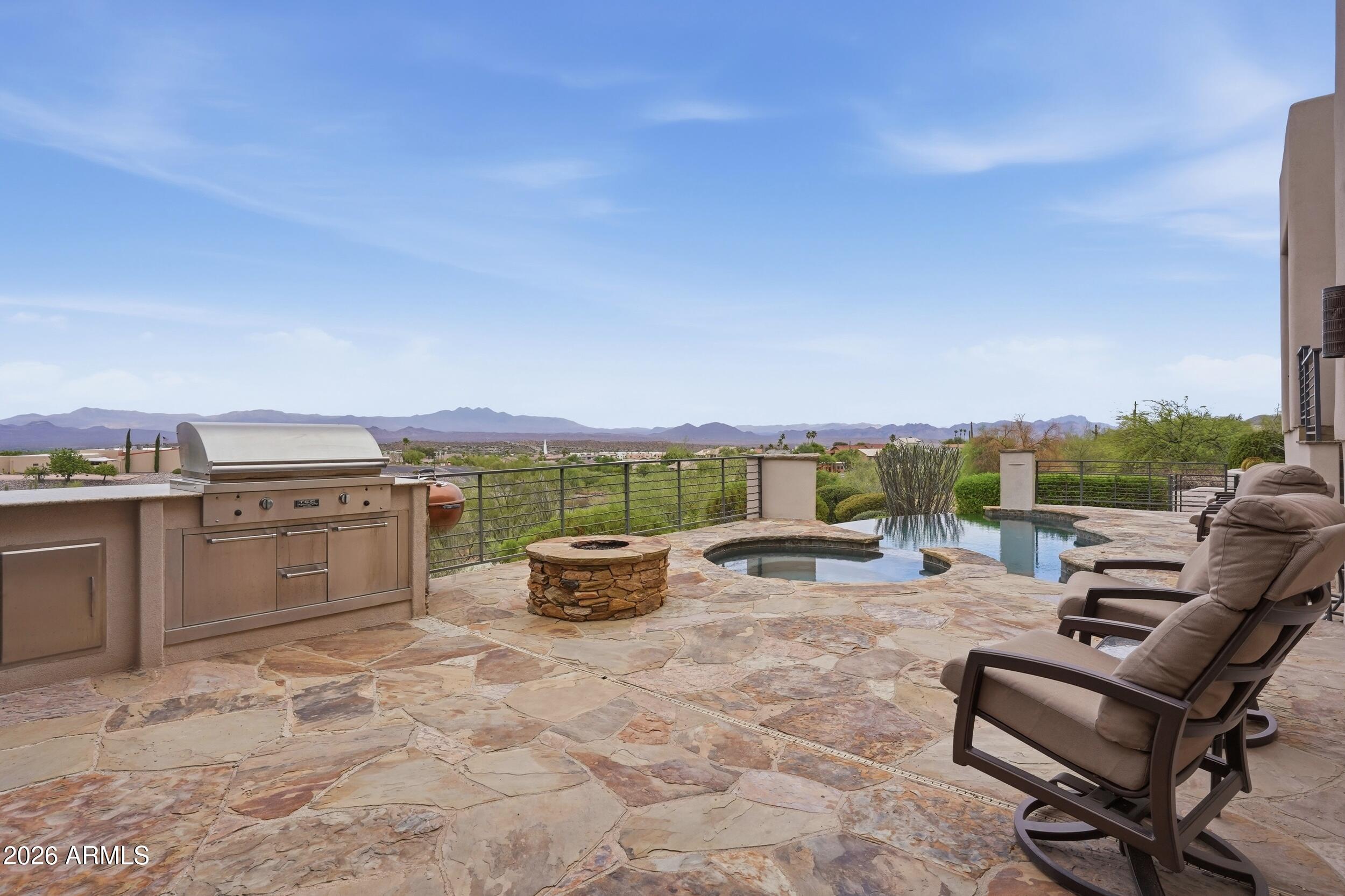 CUESTA ACRES - Residential