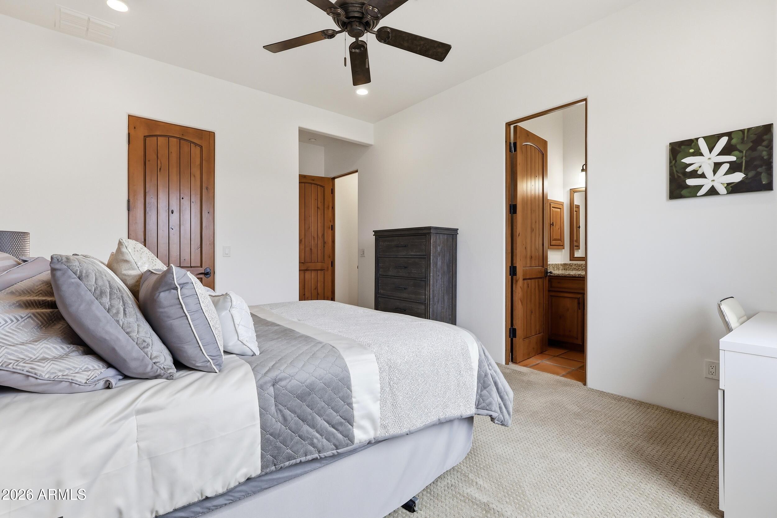 CUESTA ACRES - Residential