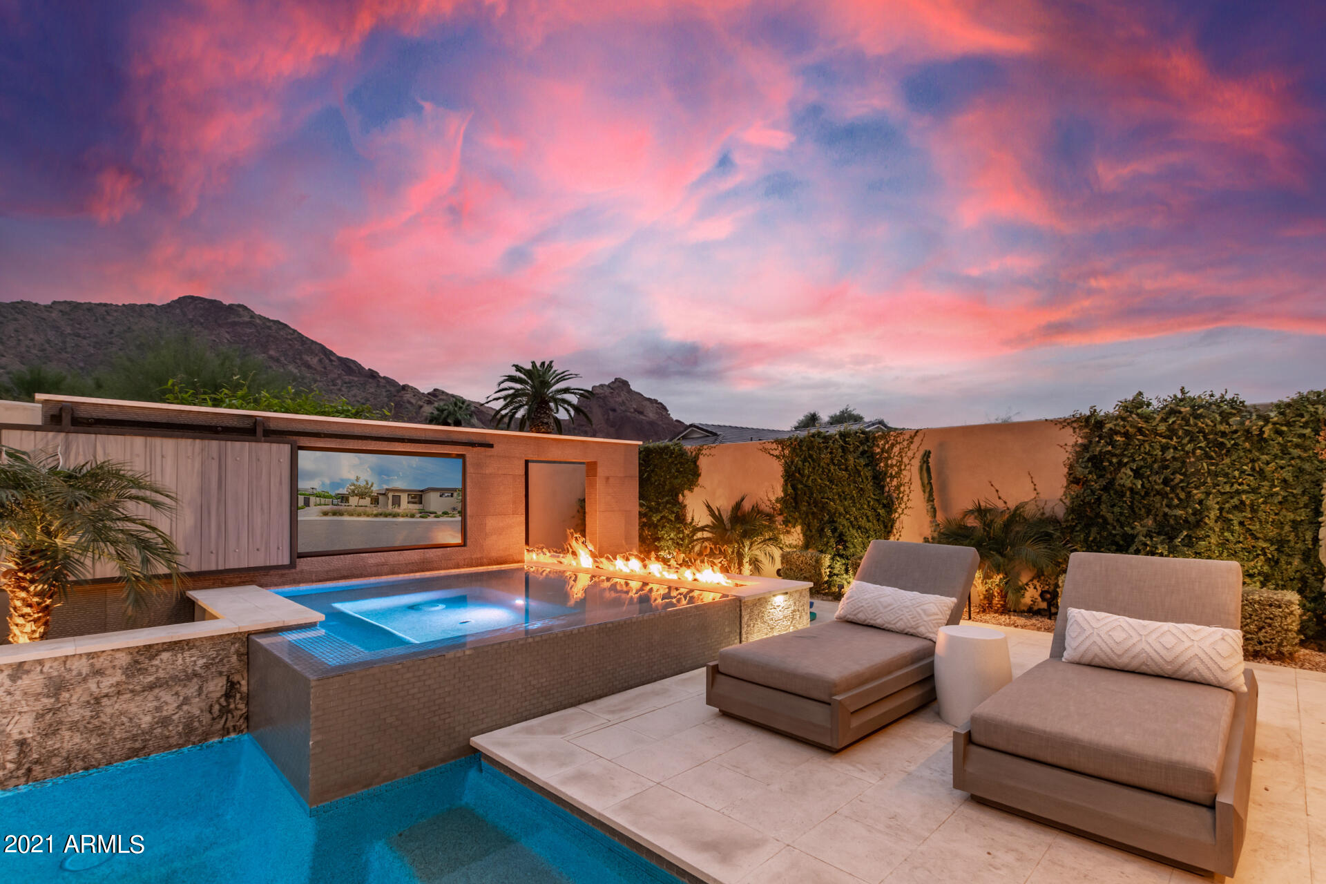 THE VILLAGE AT MOUNTAIN SHADOWS - Residential