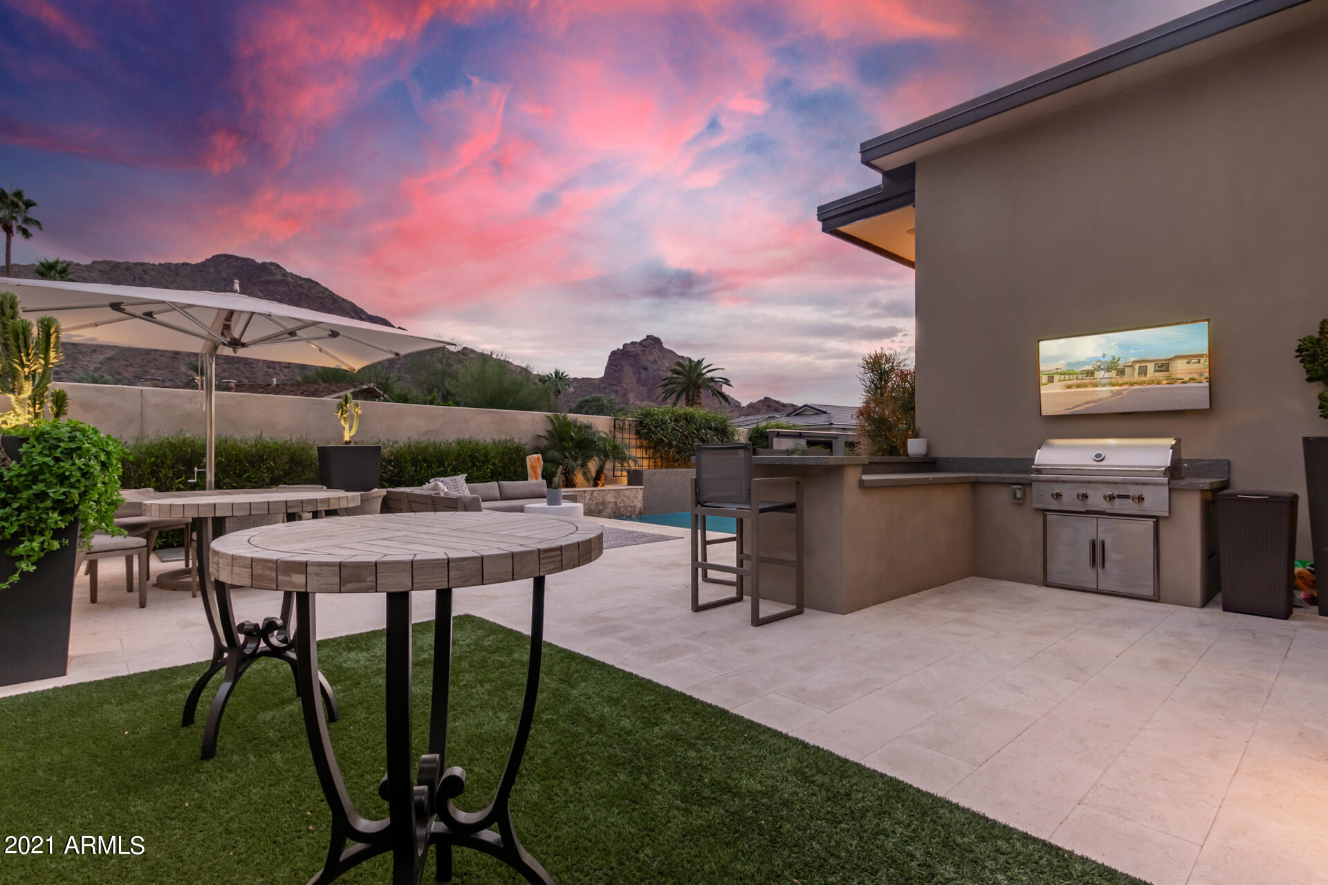 THE VILLAGE AT MOUNTAIN SHADOWS - Residential