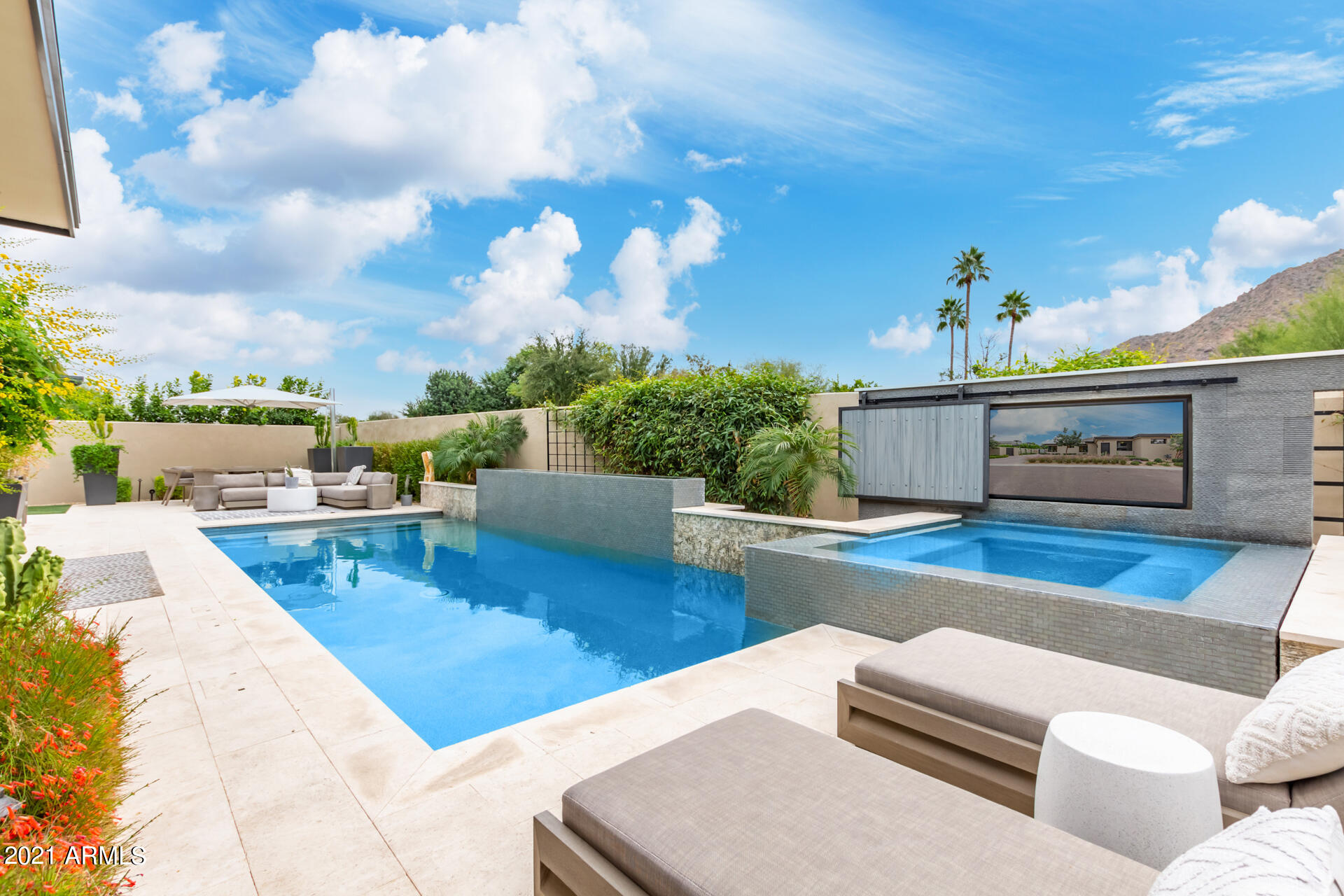THE VILLAGE AT MOUNTAIN SHADOWS - Residential