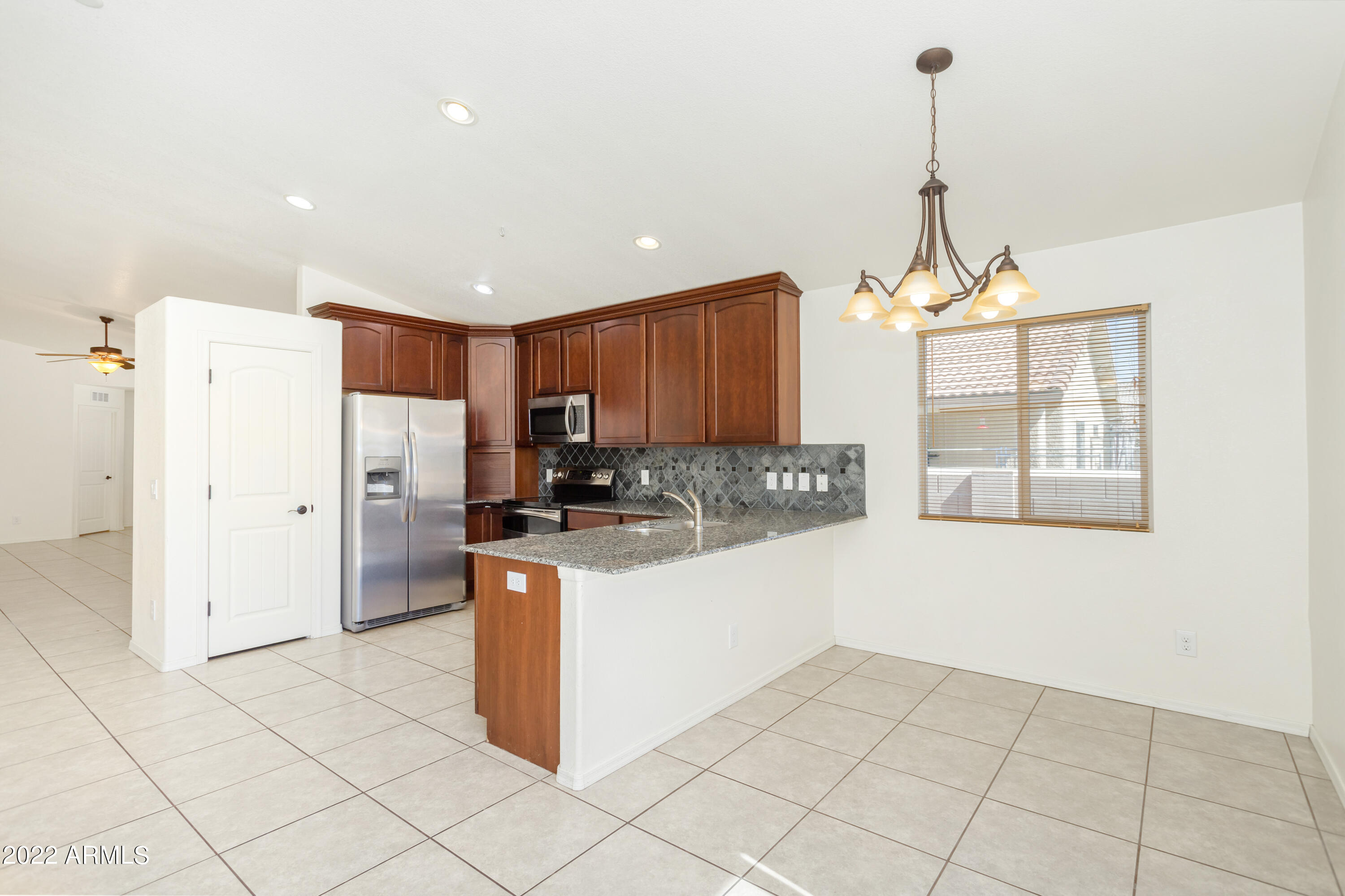 CAMPSTONE - Residential