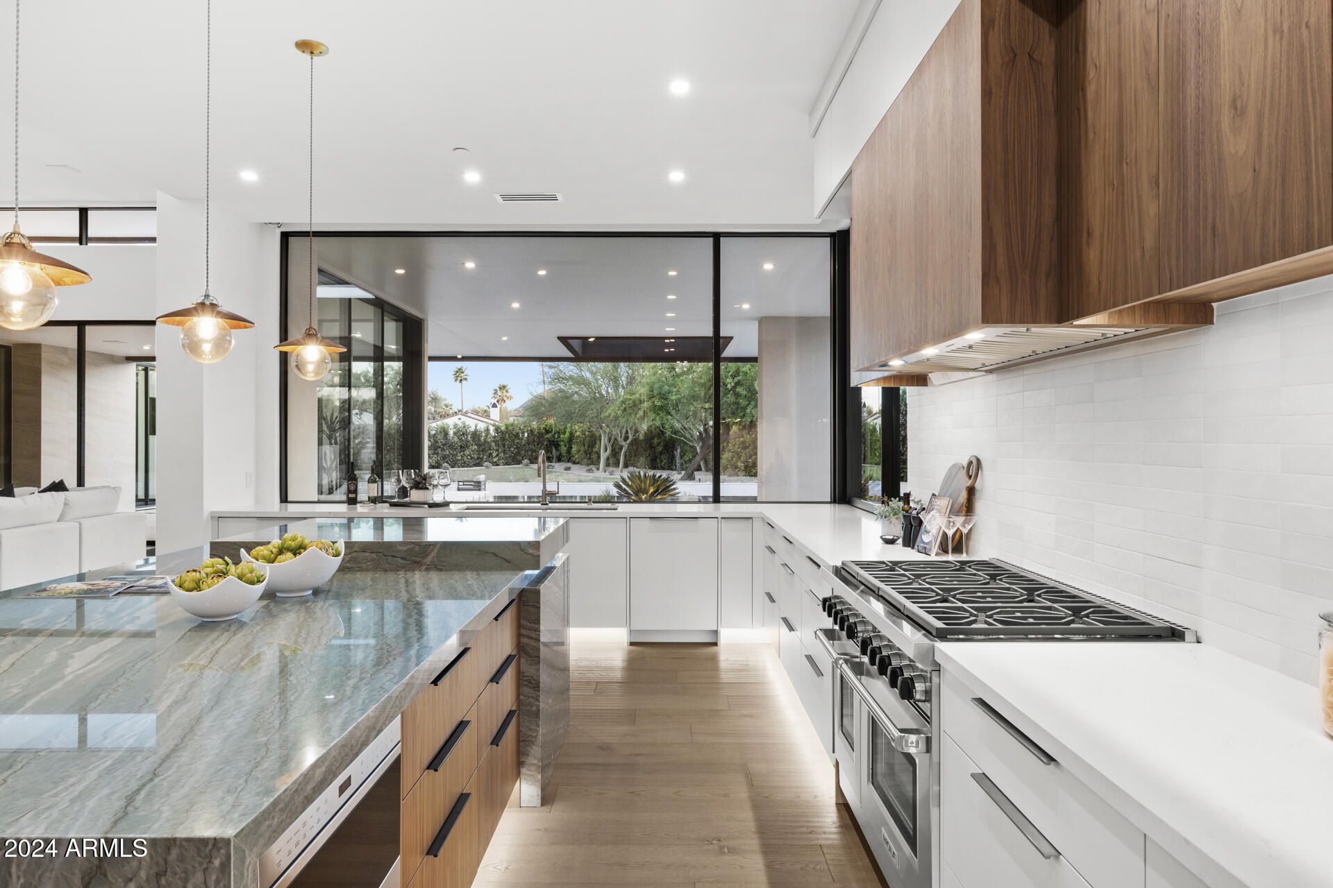 PARADISE COUNTRY ESTATES 1 - Residential