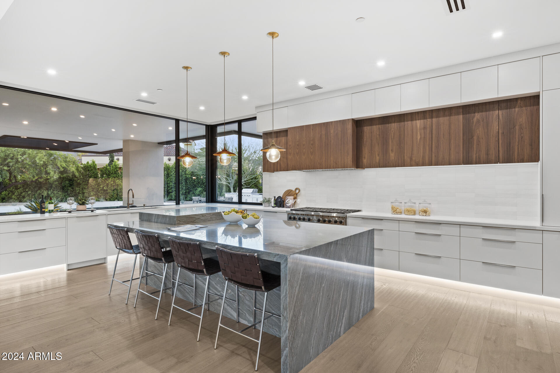 PARADISE COUNTRY ESTATES 1 - Residential
