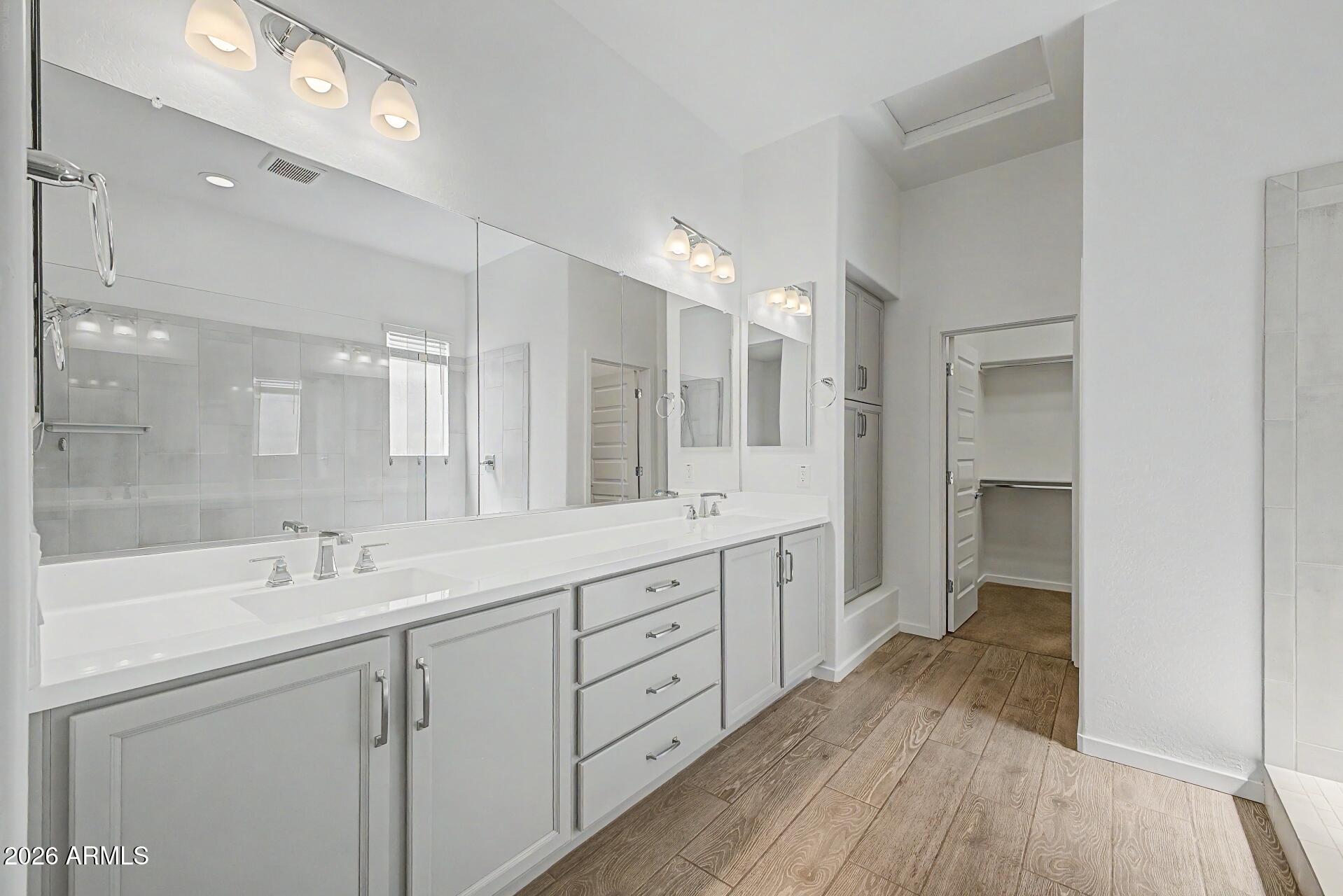 HASTINGS FARMS PARCEL B - Residential