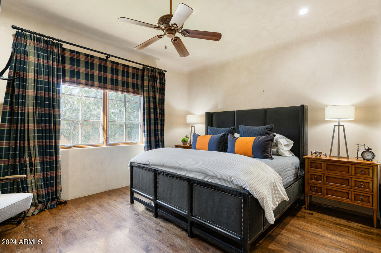 GROSSE POINTE HIGHLANDS - Residential