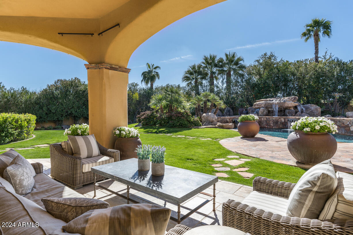 GROSSE POINTE HIGHLANDS - Residential