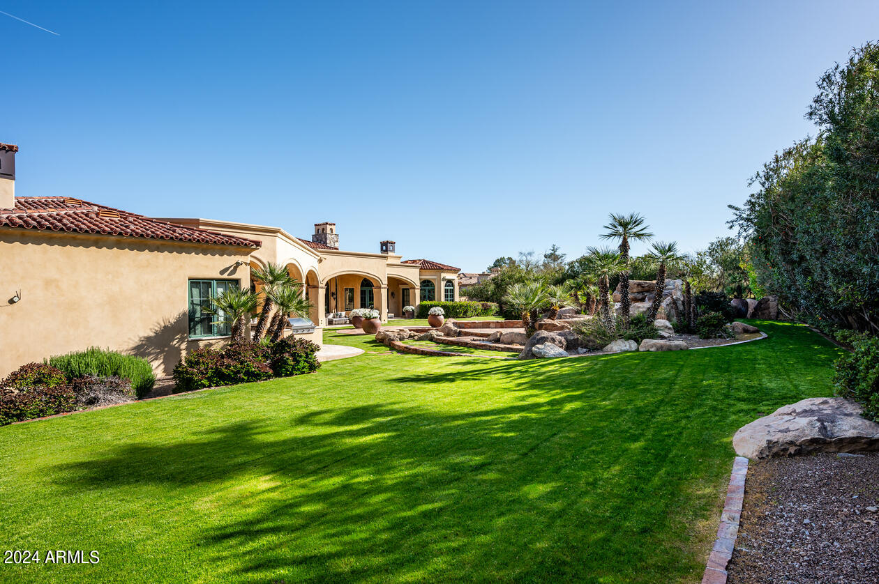 GROSSE POINTE HIGHLANDS - Residential