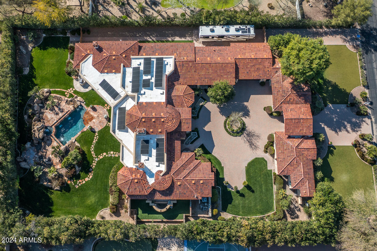 GROSSE POINTE HIGHLANDS - Residential