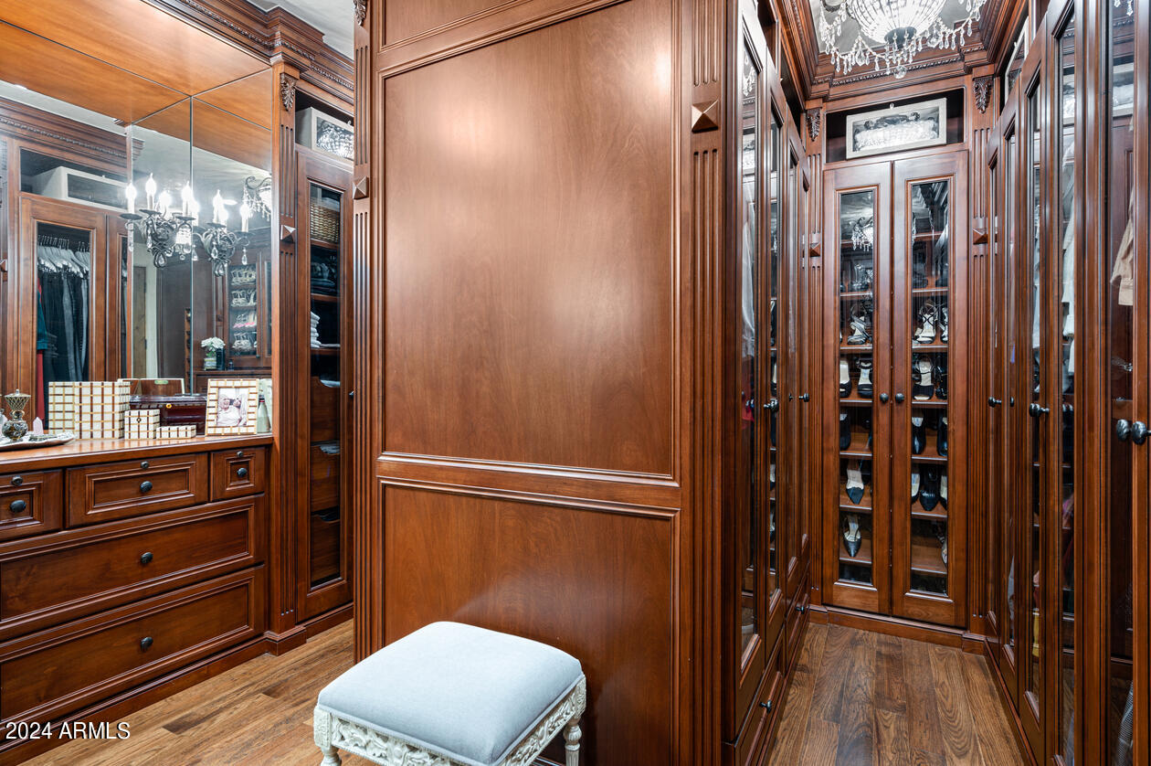 GROSSE POINTE HIGHLANDS - Residential