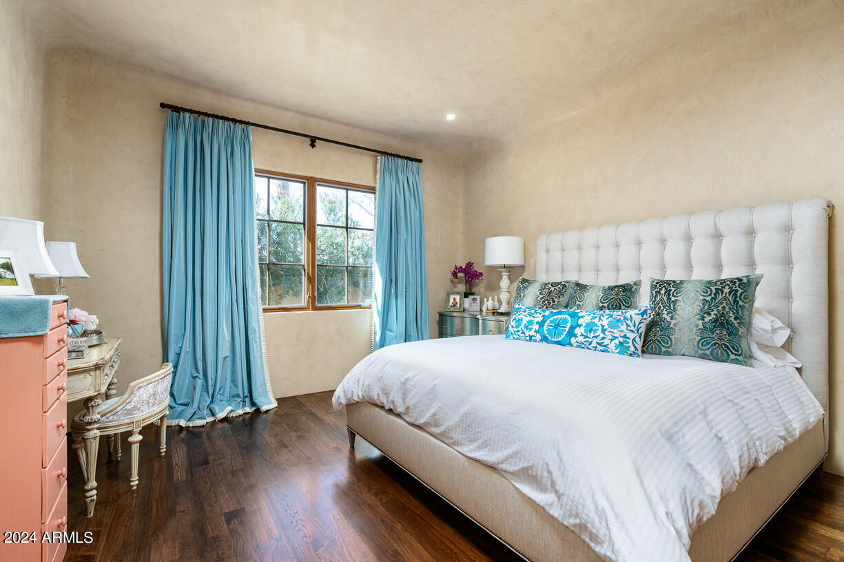 GROSSE POINTE HIGHLANDS - Residential