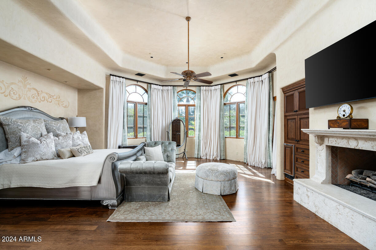 GROSSE POINTE HIGHLANDS - Residential