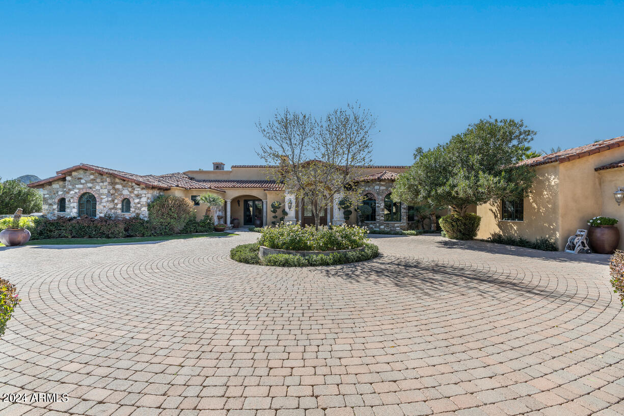 GROSSE POINTE HIGHLANDS - Residential