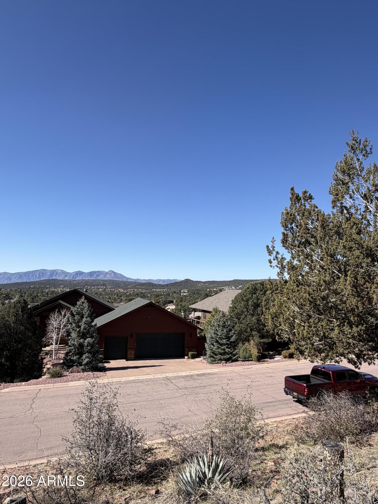 WOODHILL 2 - Land