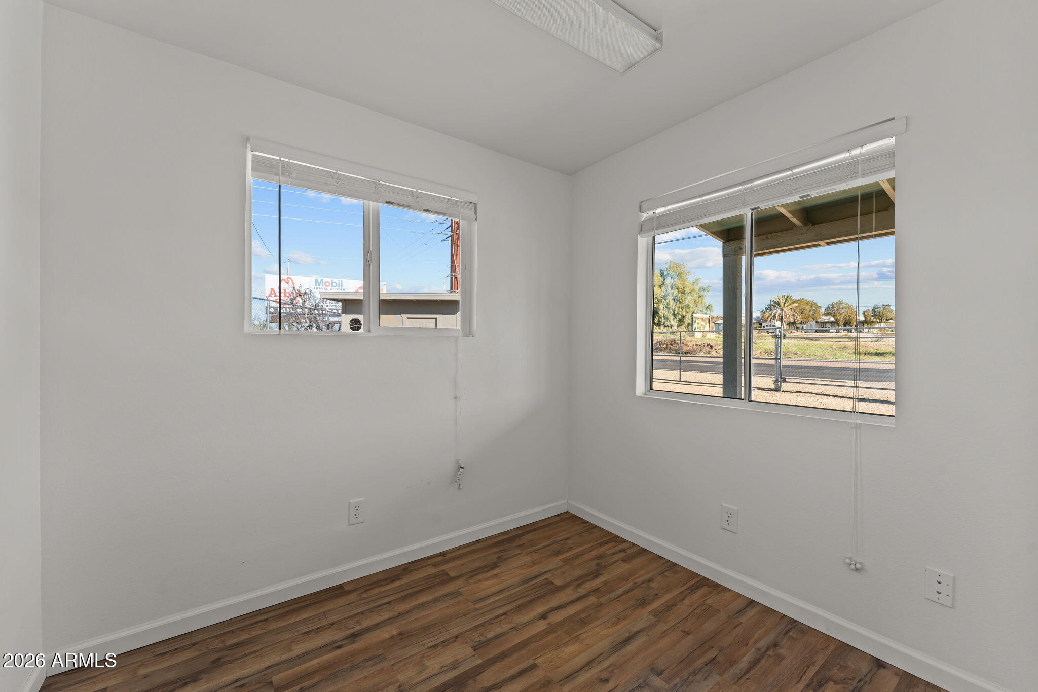 Residential or office - Commercial Sale