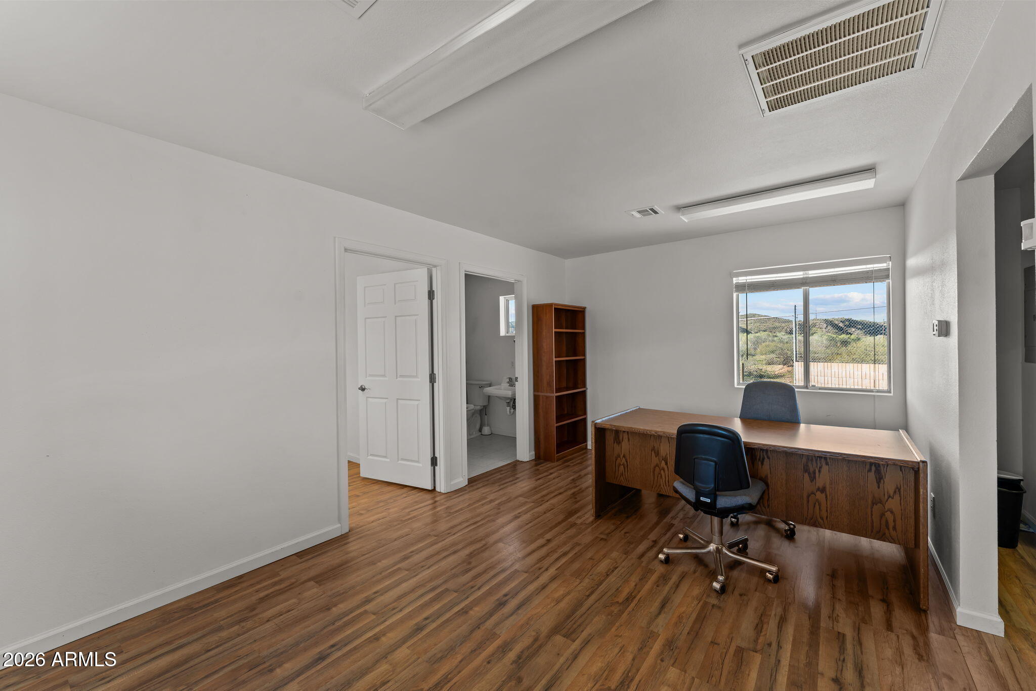 Residential or office - Commercial Sale