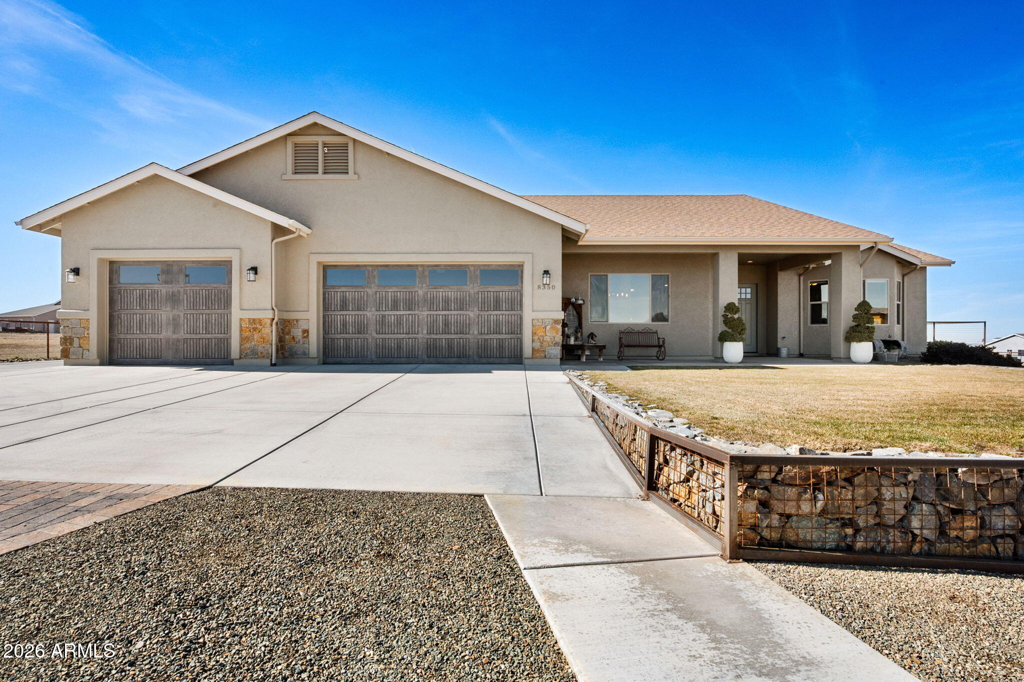 LONESOME VALLEY - Residential