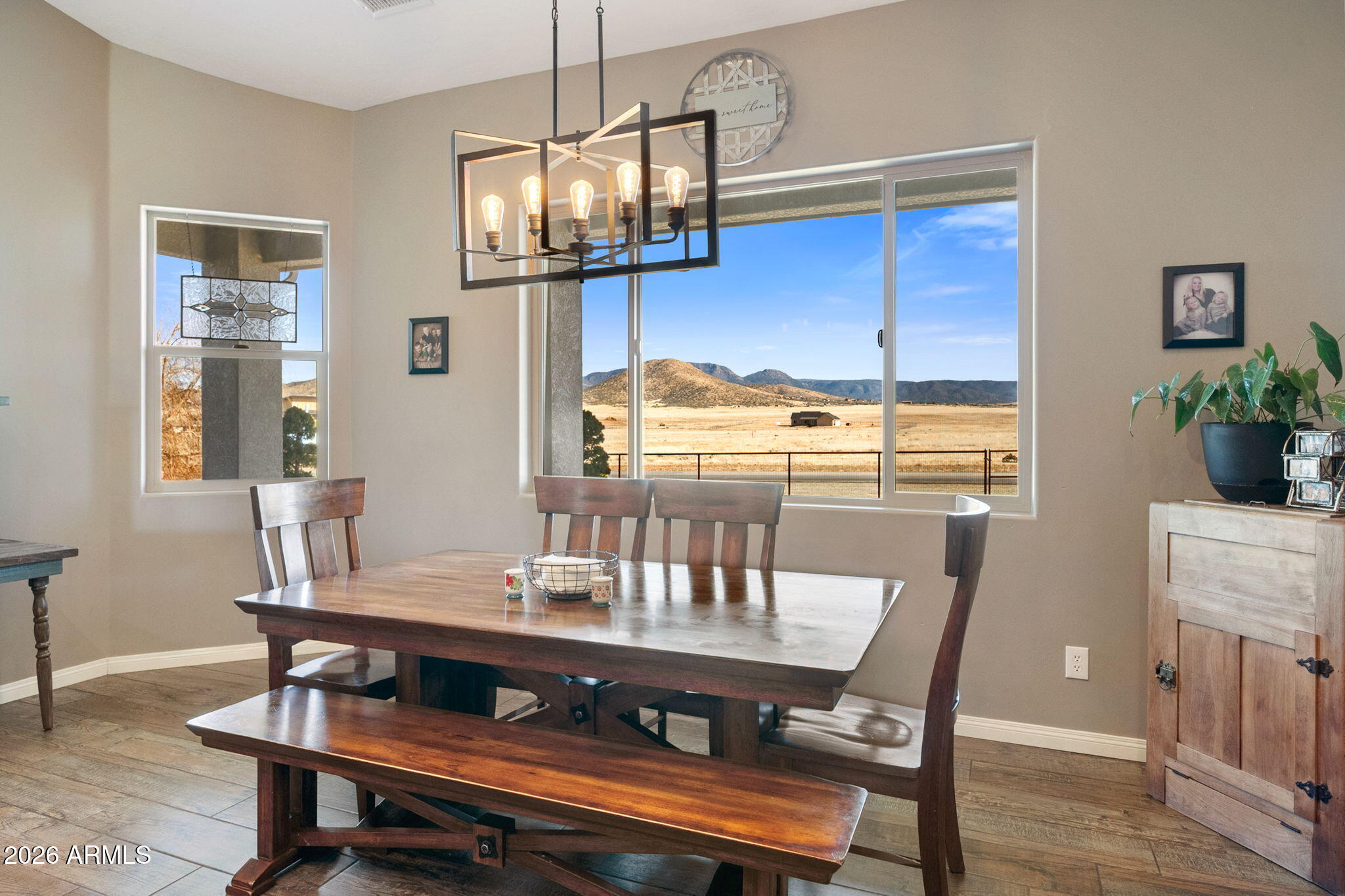 LONESOME VALLEY - Residential