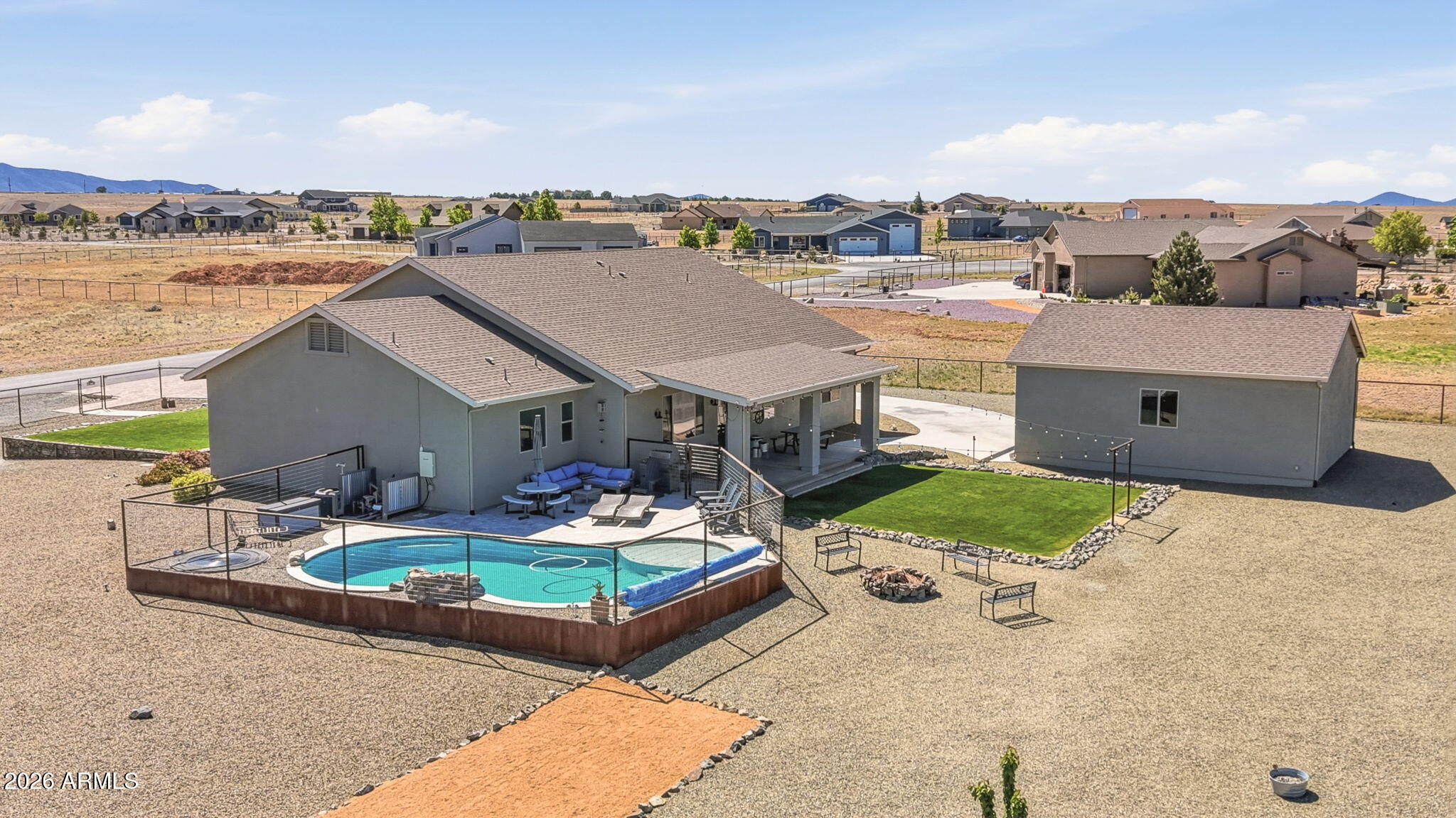 LONESOME VALLEY - Residential