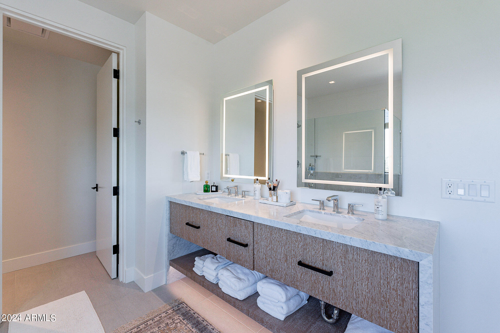 ASCENT AT THE PHOENICIAN GOLF VILLAS CONDOMINIUM - Residential